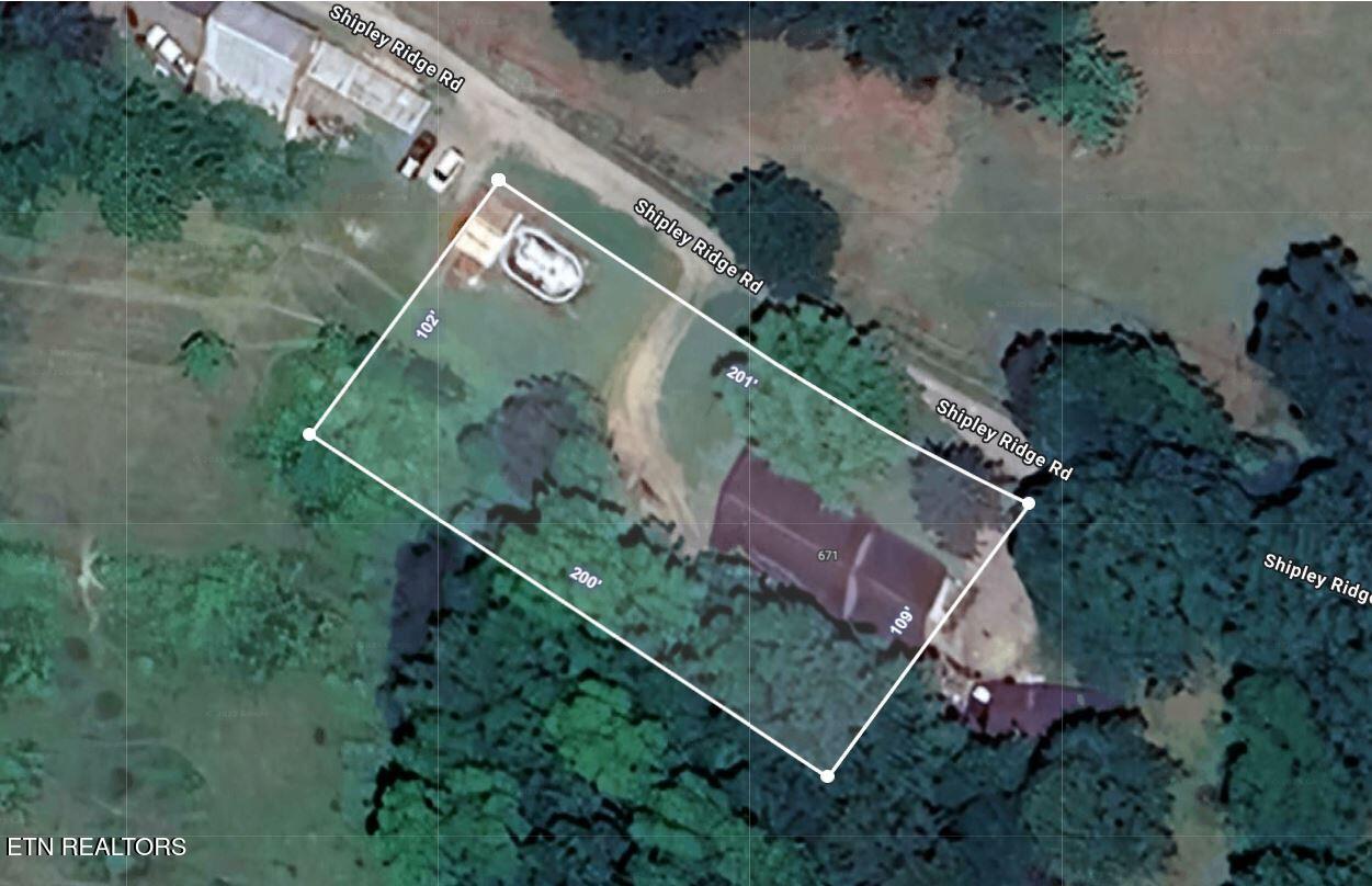 671 Shipley Ridge Road Tazewell TN 37879