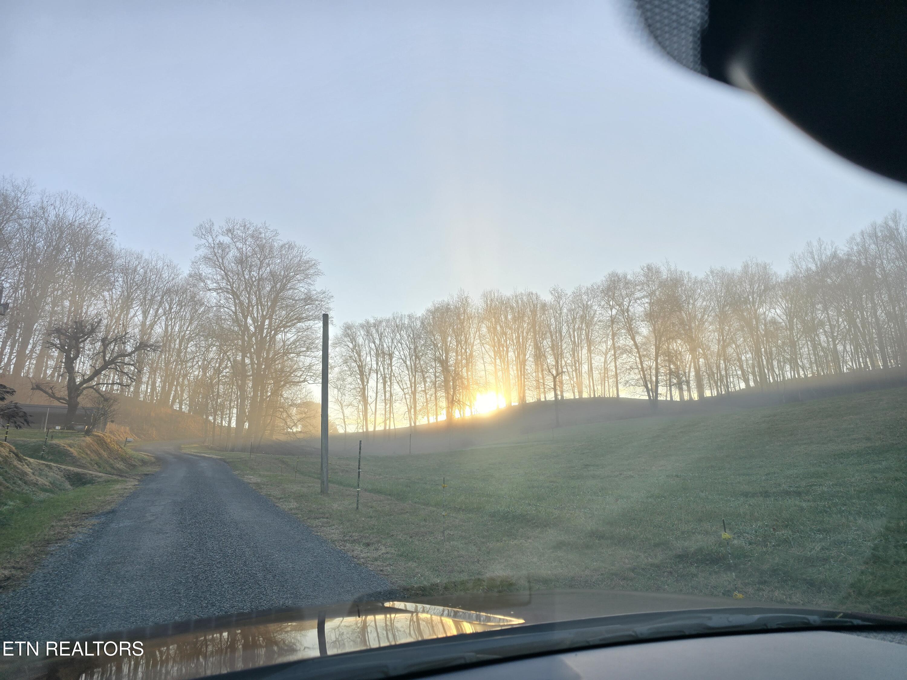 671 Shipley Ridge Road Tazewell TN 37879