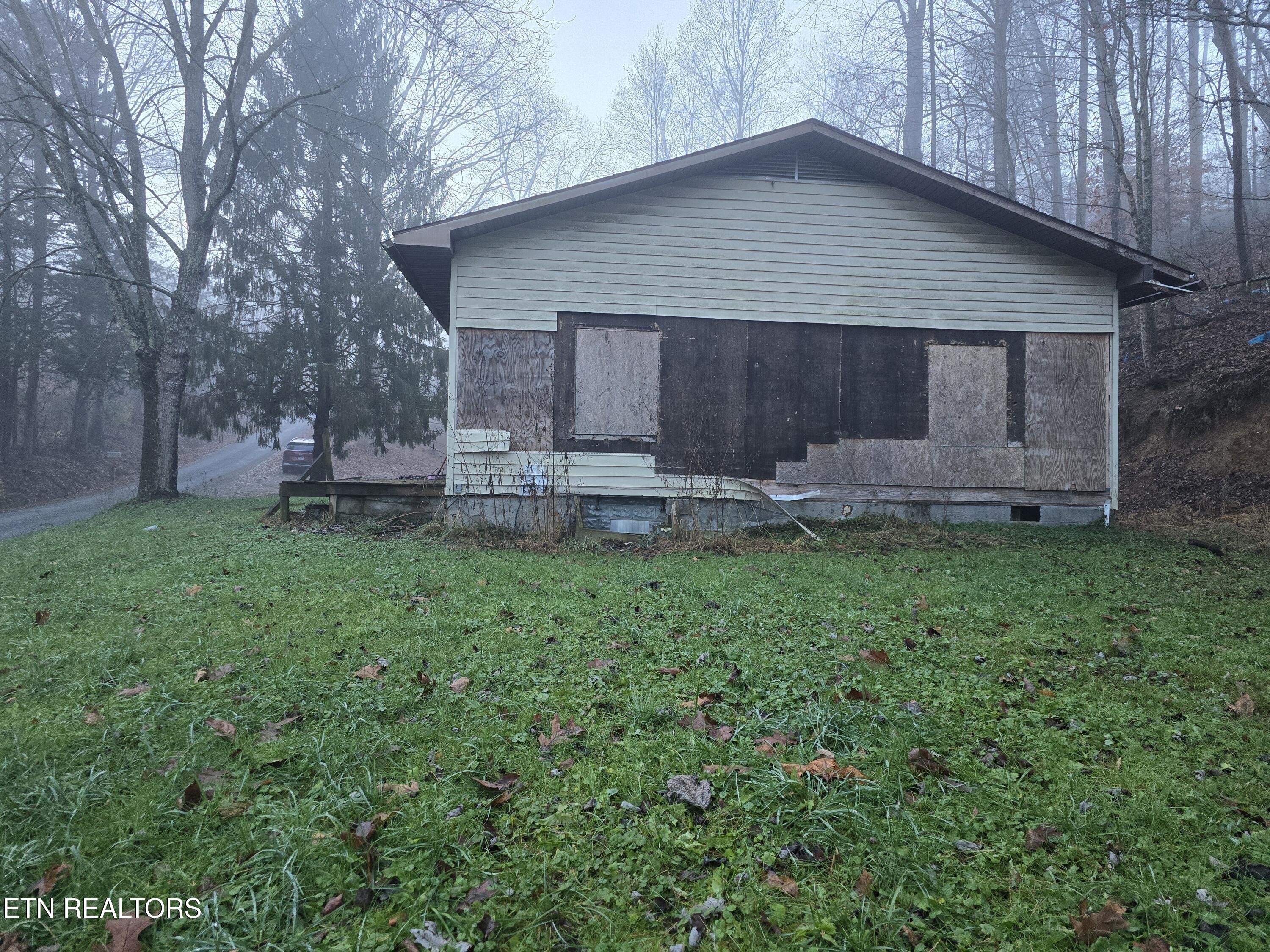 671 Shipley Ridge Road Tazewell TN 37879