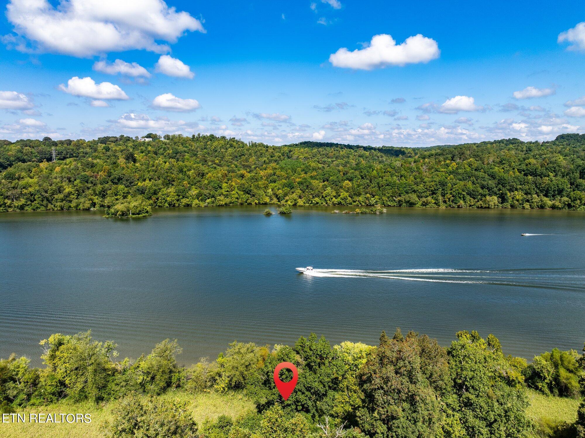 891 River Bank Trail Loudon TN 37774