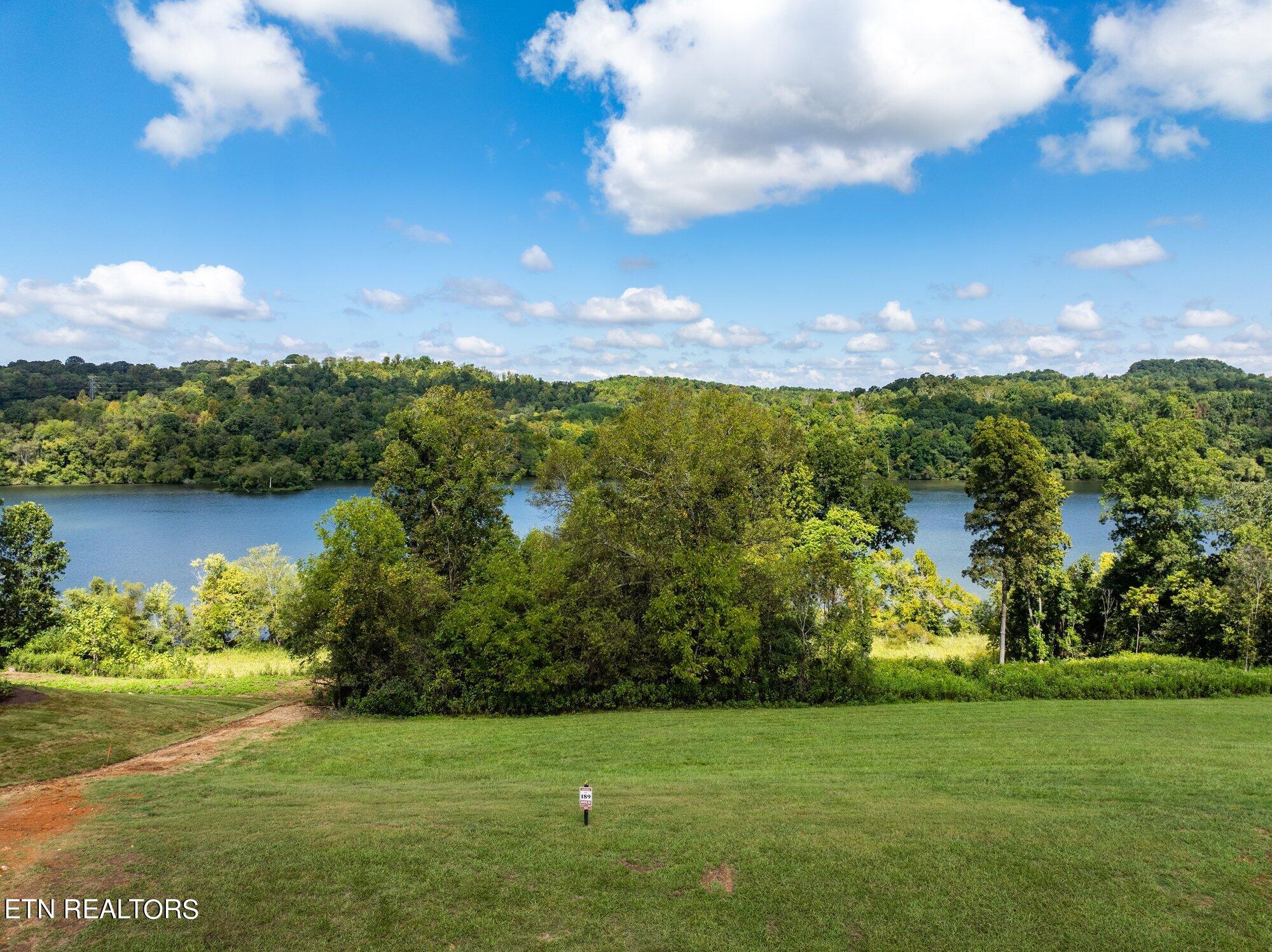 891 River Bank Trail Loudon TN 37774