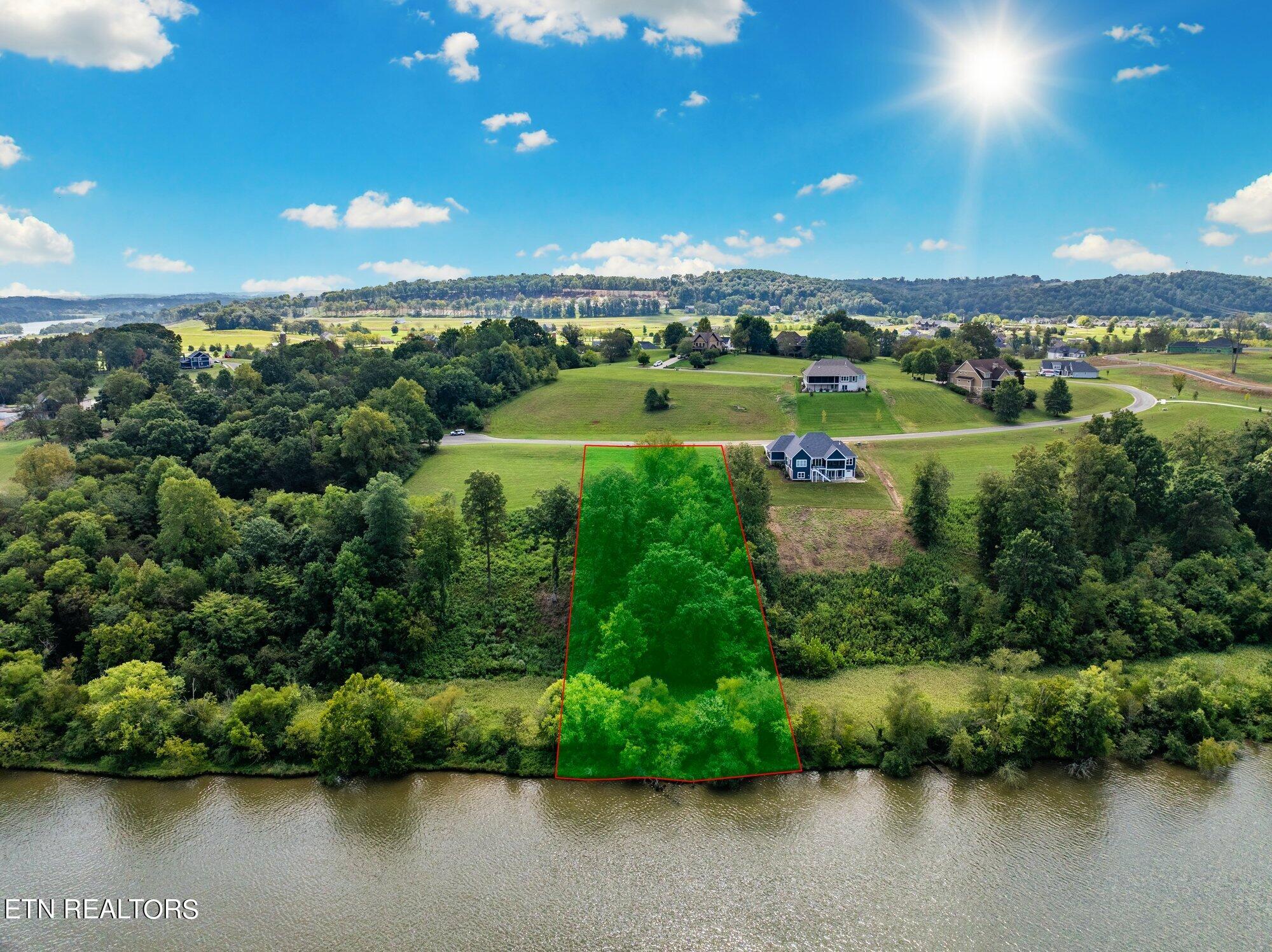 891 River Bank Trail Loudon TN 37774