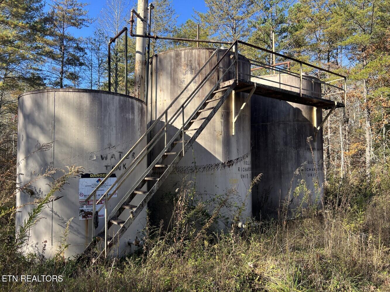 523 Honey Creek Loop Road Allardt TN 38504