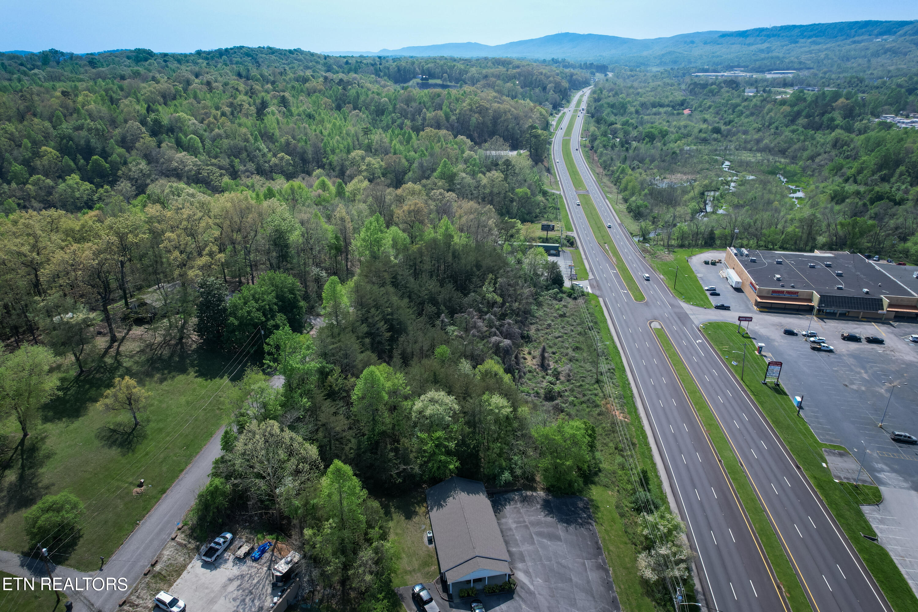 2200 N Gateway Avenue Rockwood TN 37854
