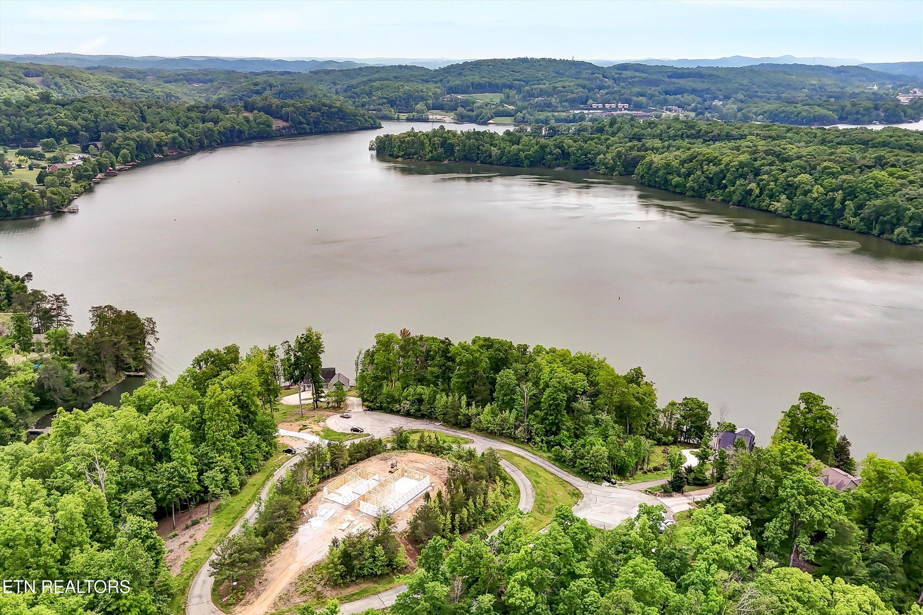Emory Pointe Lane Harriman TN 37748