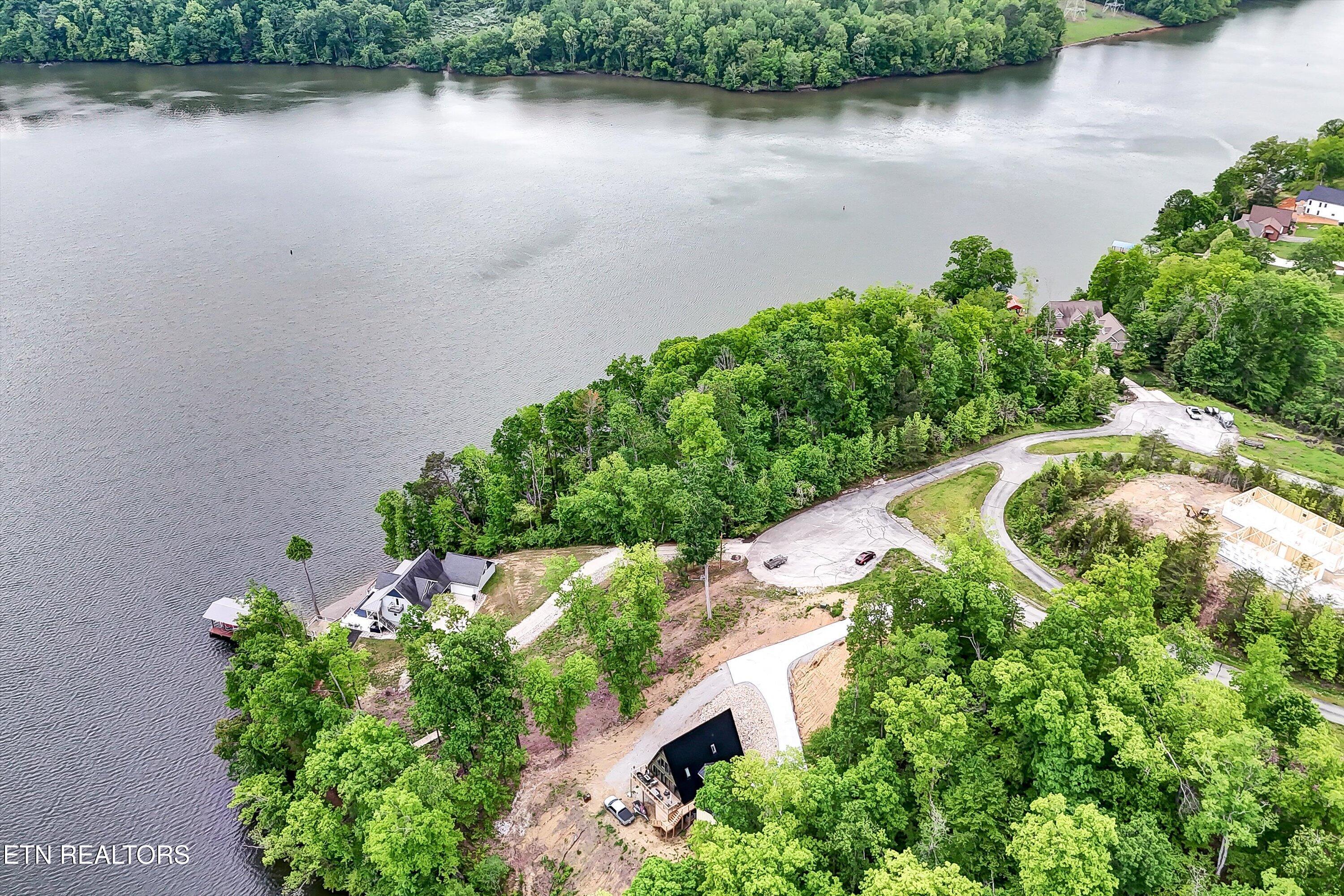 Emory Pointe Lane Harriman TN 37748