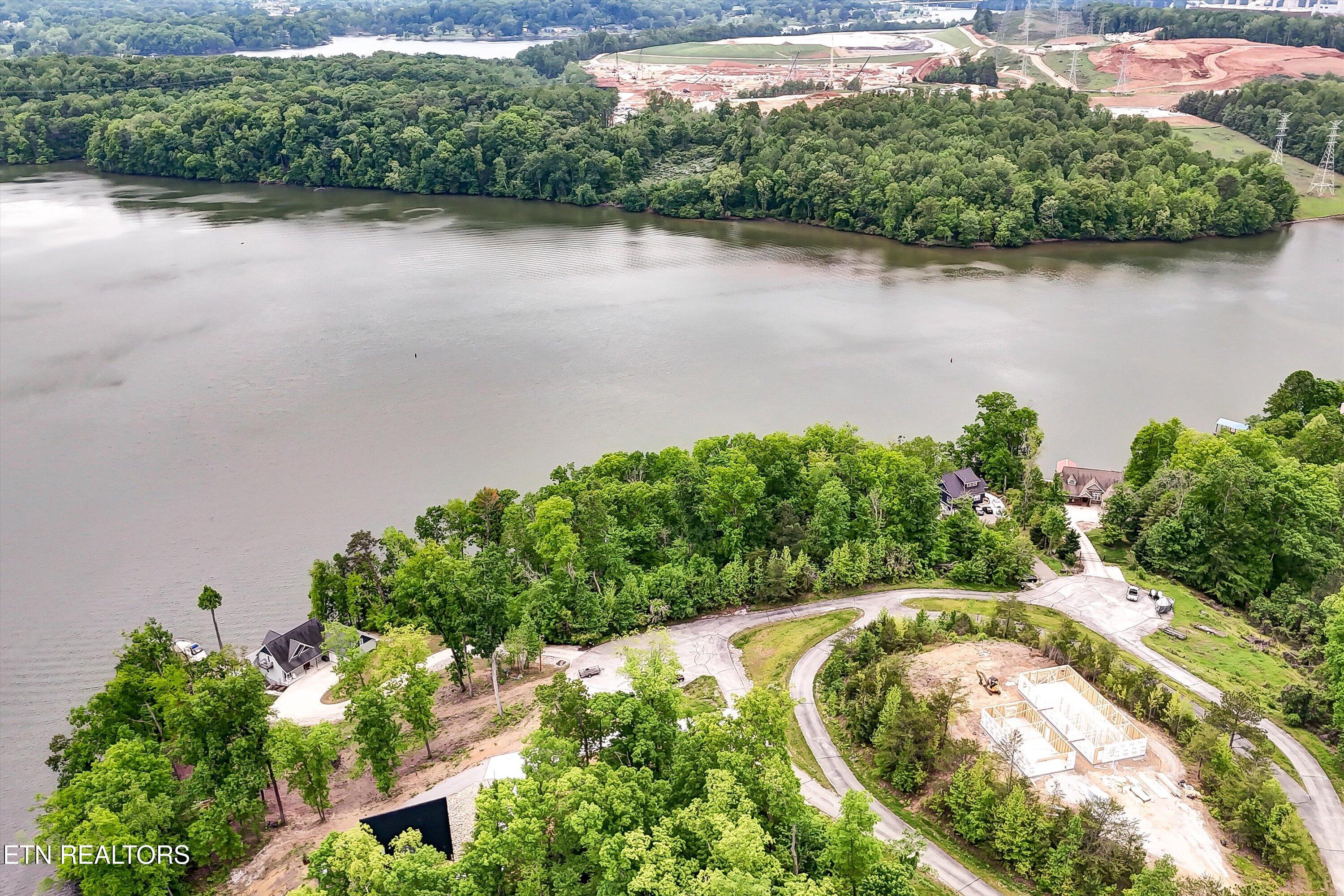 Emory Pointe Lane Harriman TN 37748