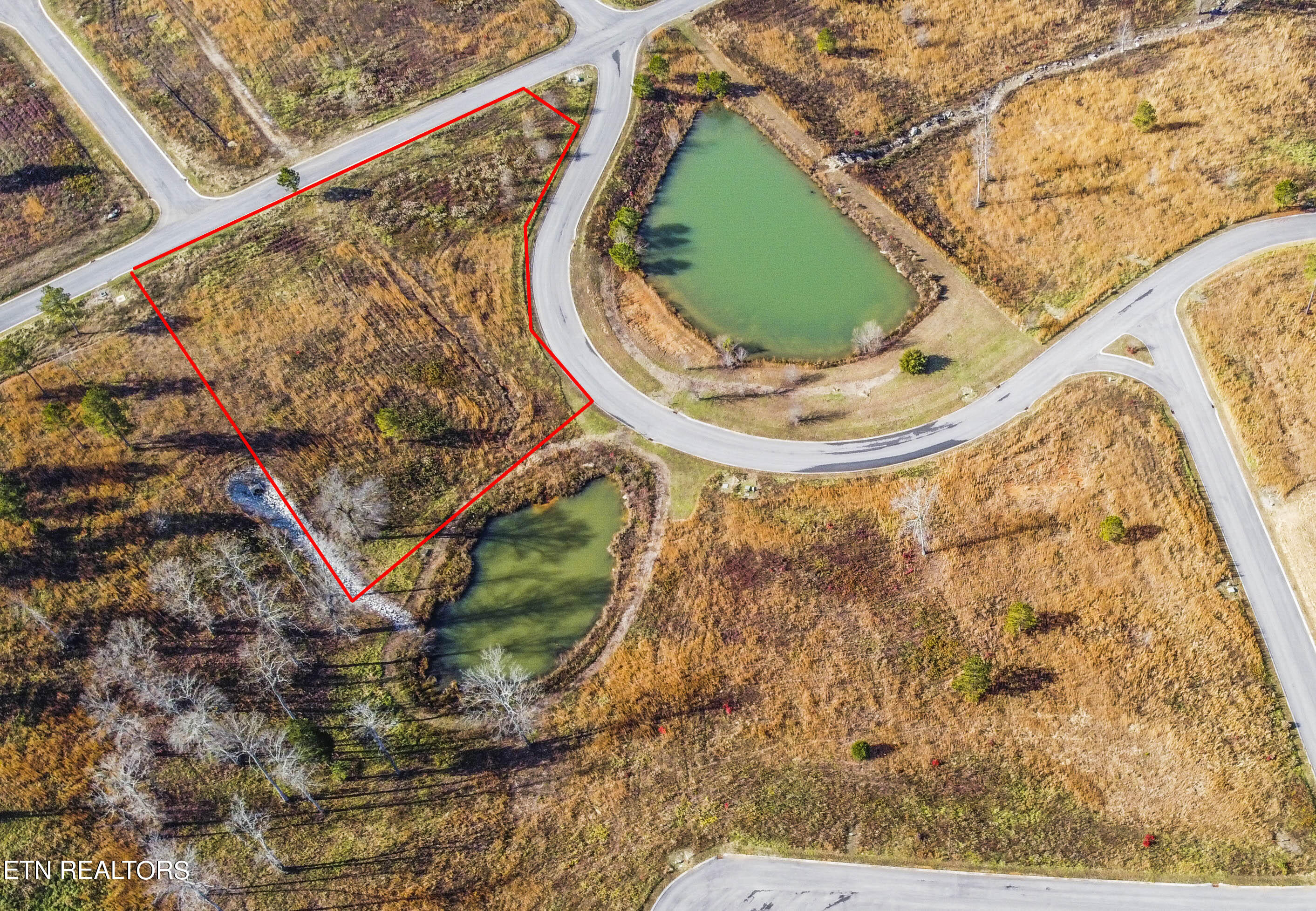 76 Twin Lakes Drive Loudon TN 37774