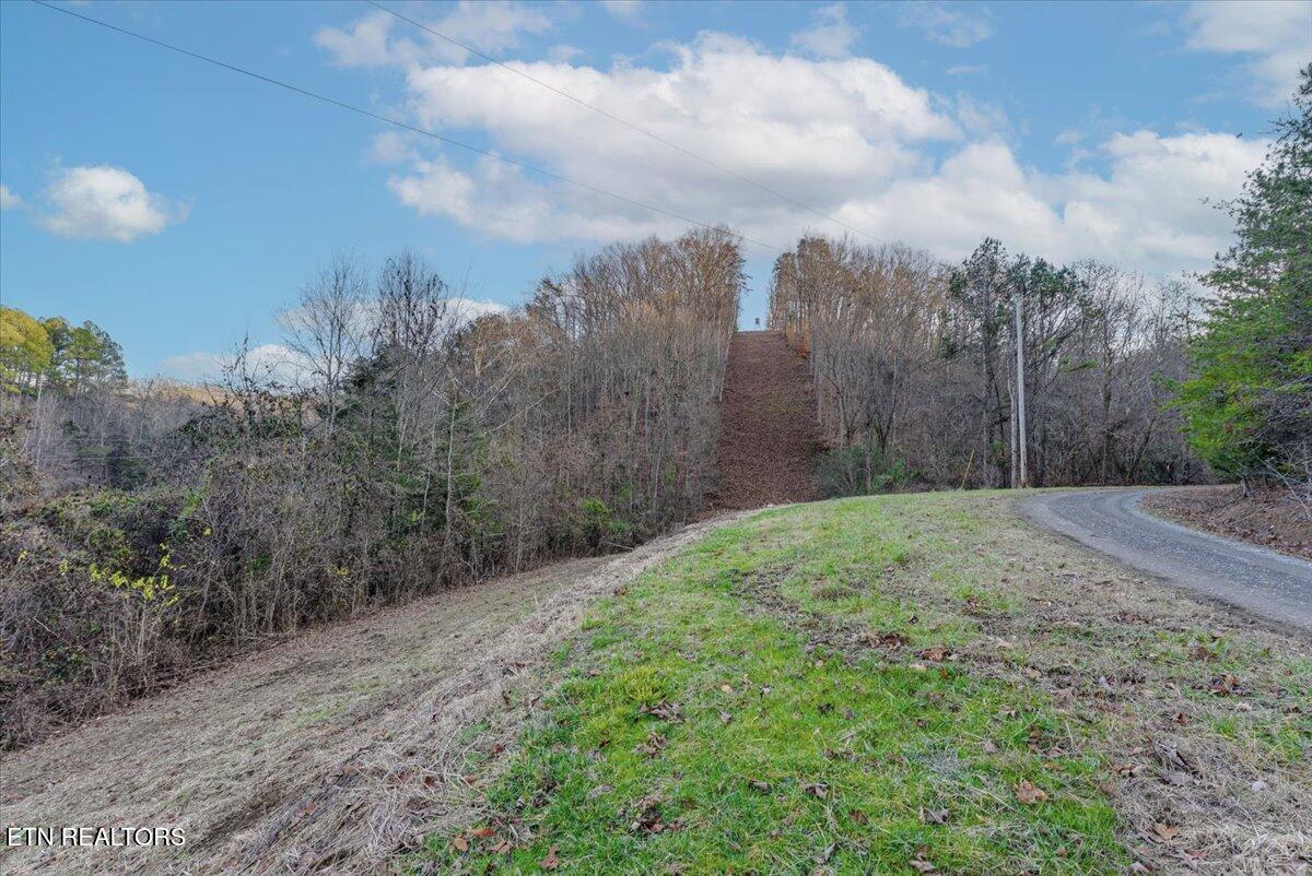 5± Acres Lamplighter Way Newport TN 37821