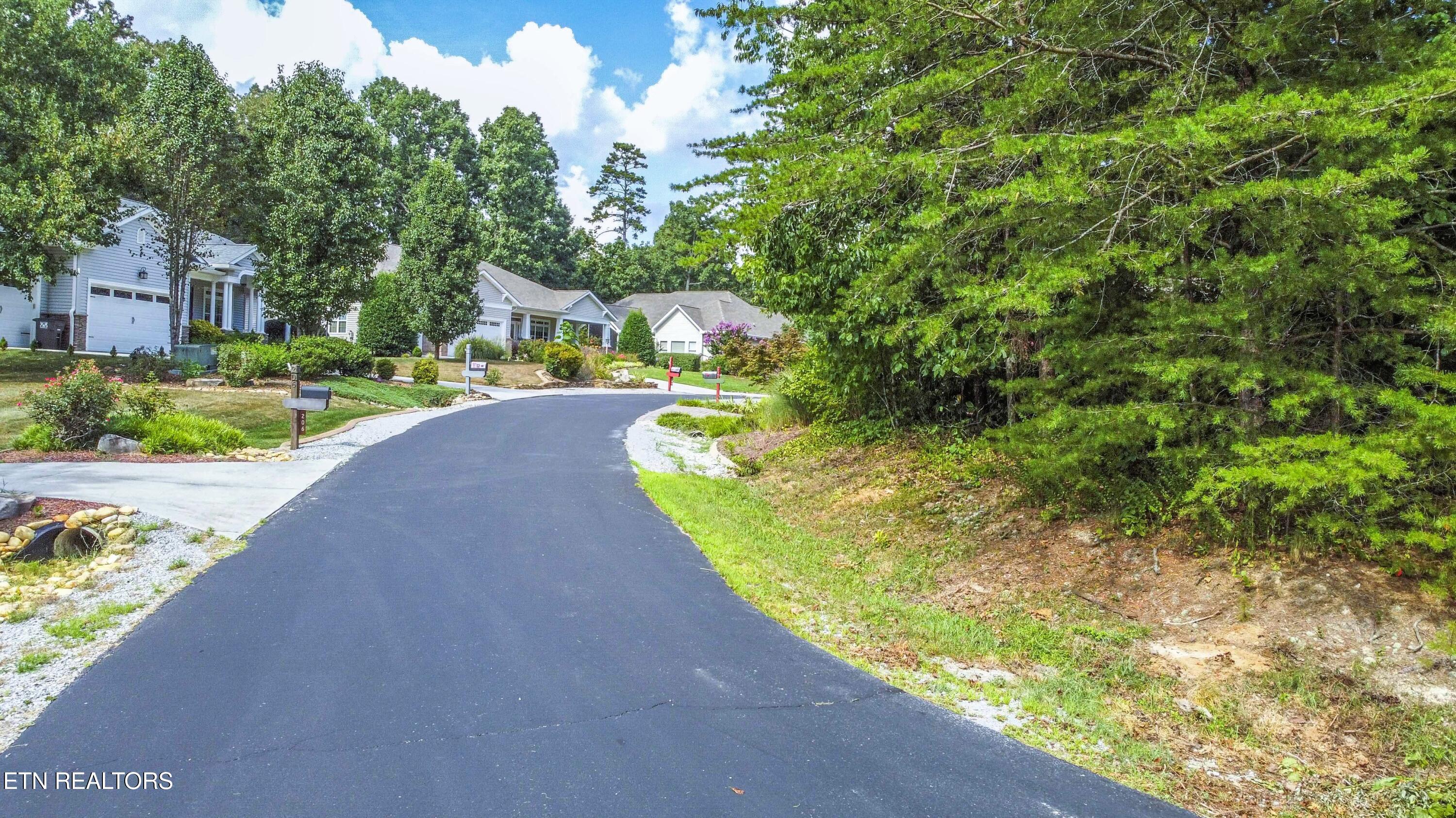 205 Seminole View Loudon TN 37774