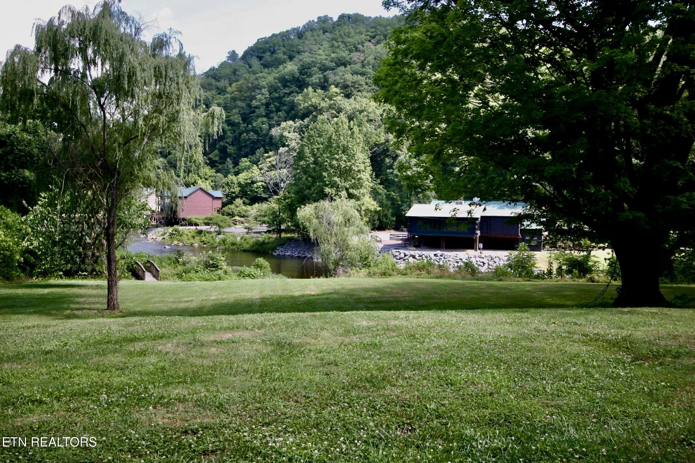 Rafter Road Tellico Plains TN 37385