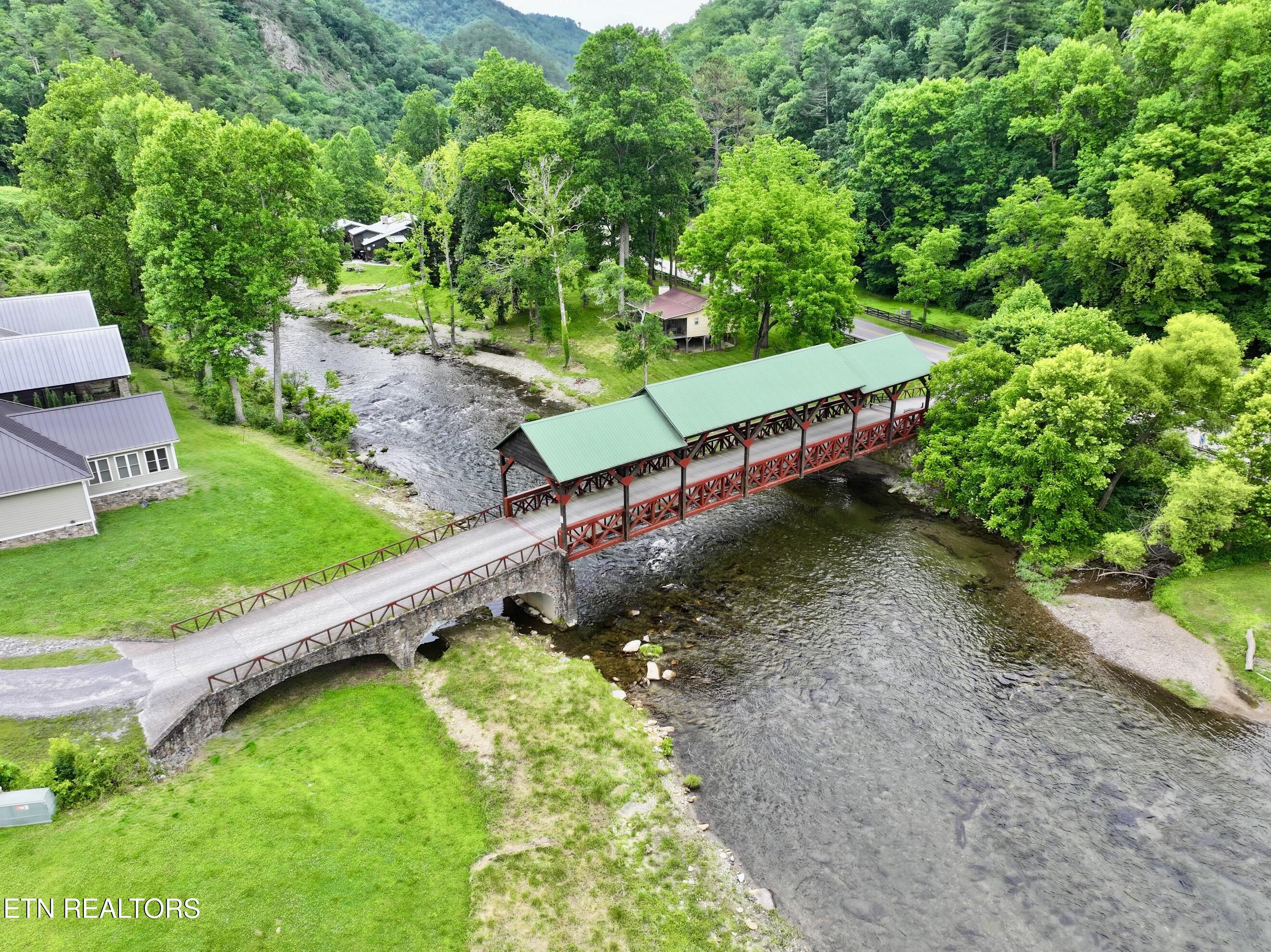 Rafter Road Tellico Plains TN 37385