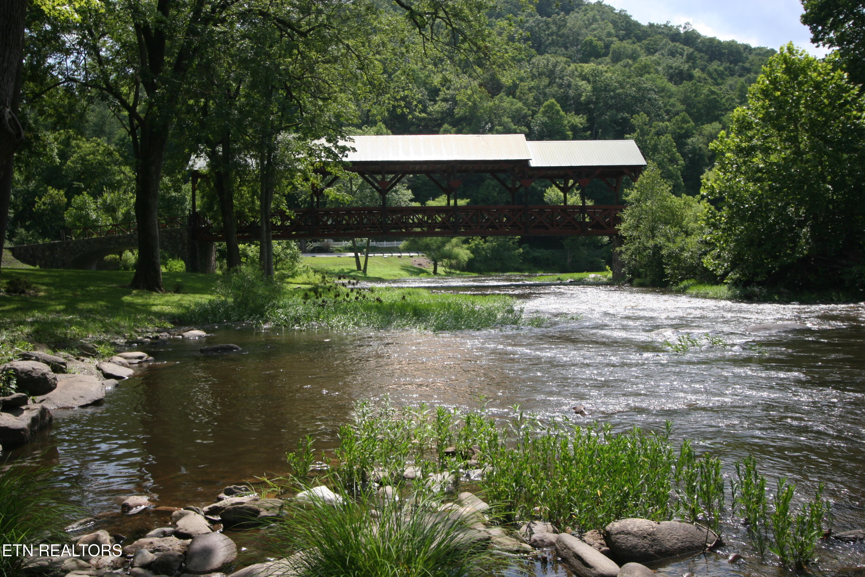 Rafter Road Tellico Plains TN 37385