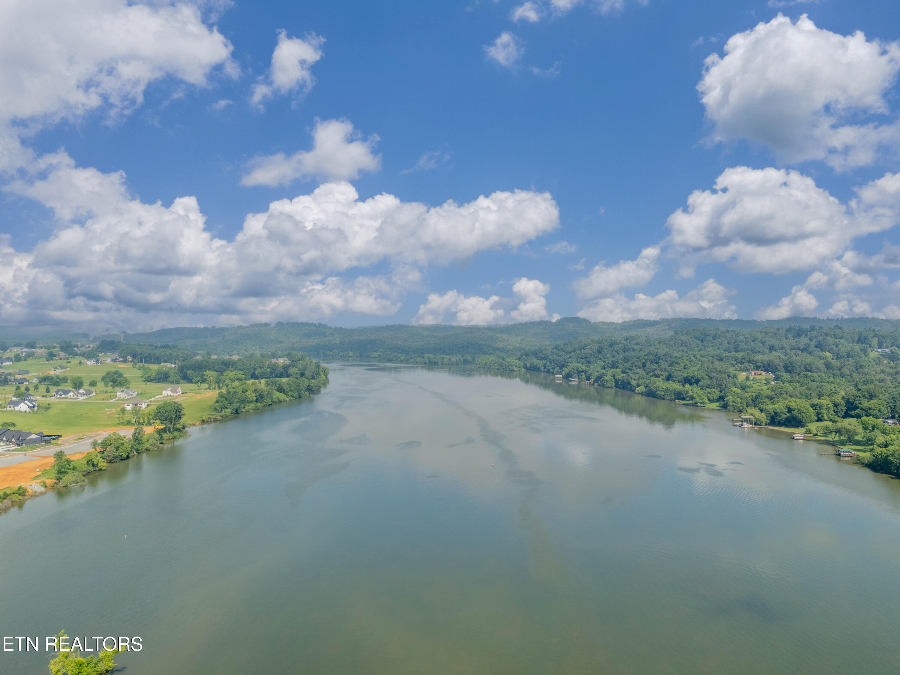 5312 Old Dogwood Trail Loudon TN 37774