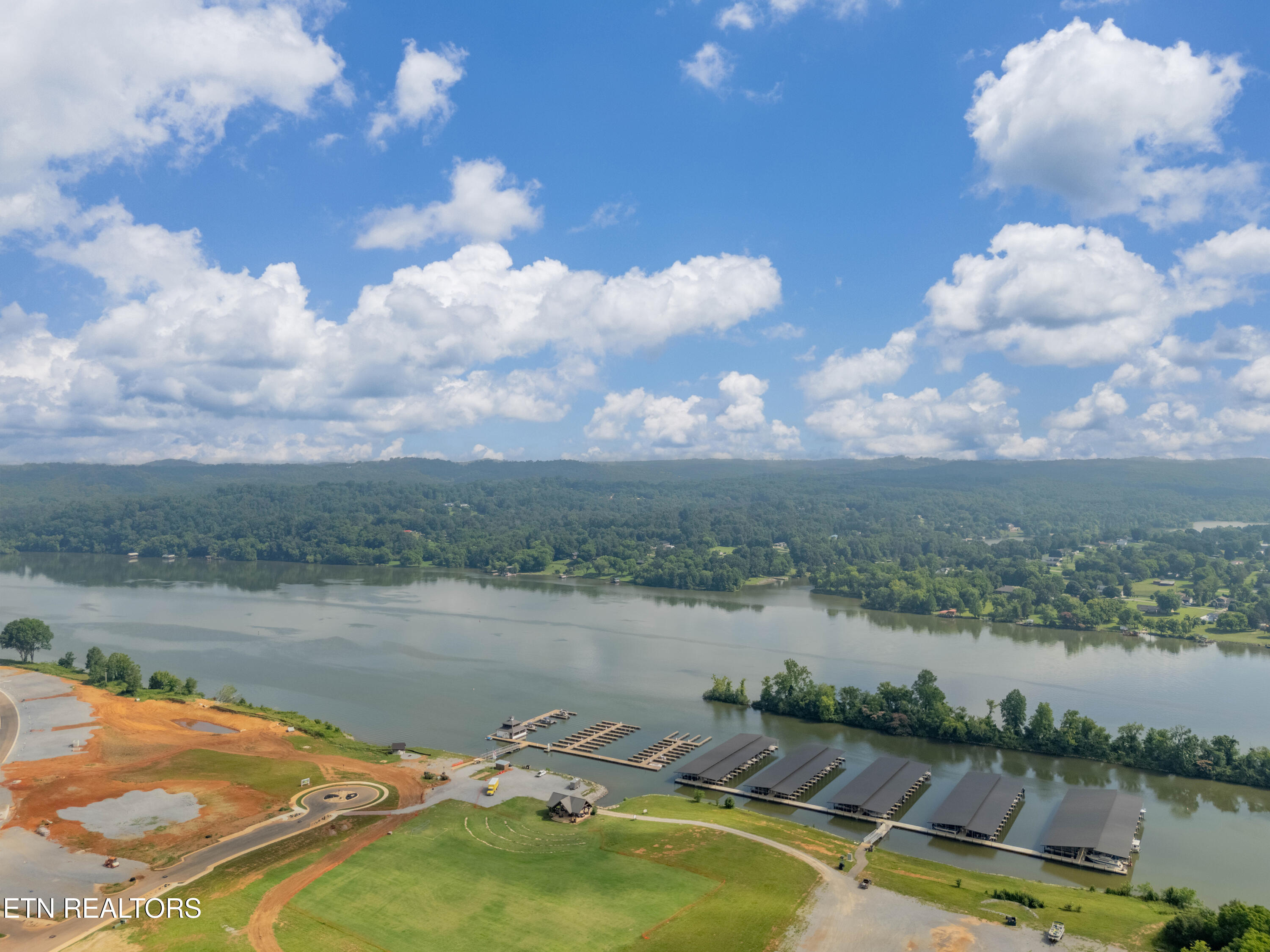 5312 Old Dogwood Trail Loudon TN 37774