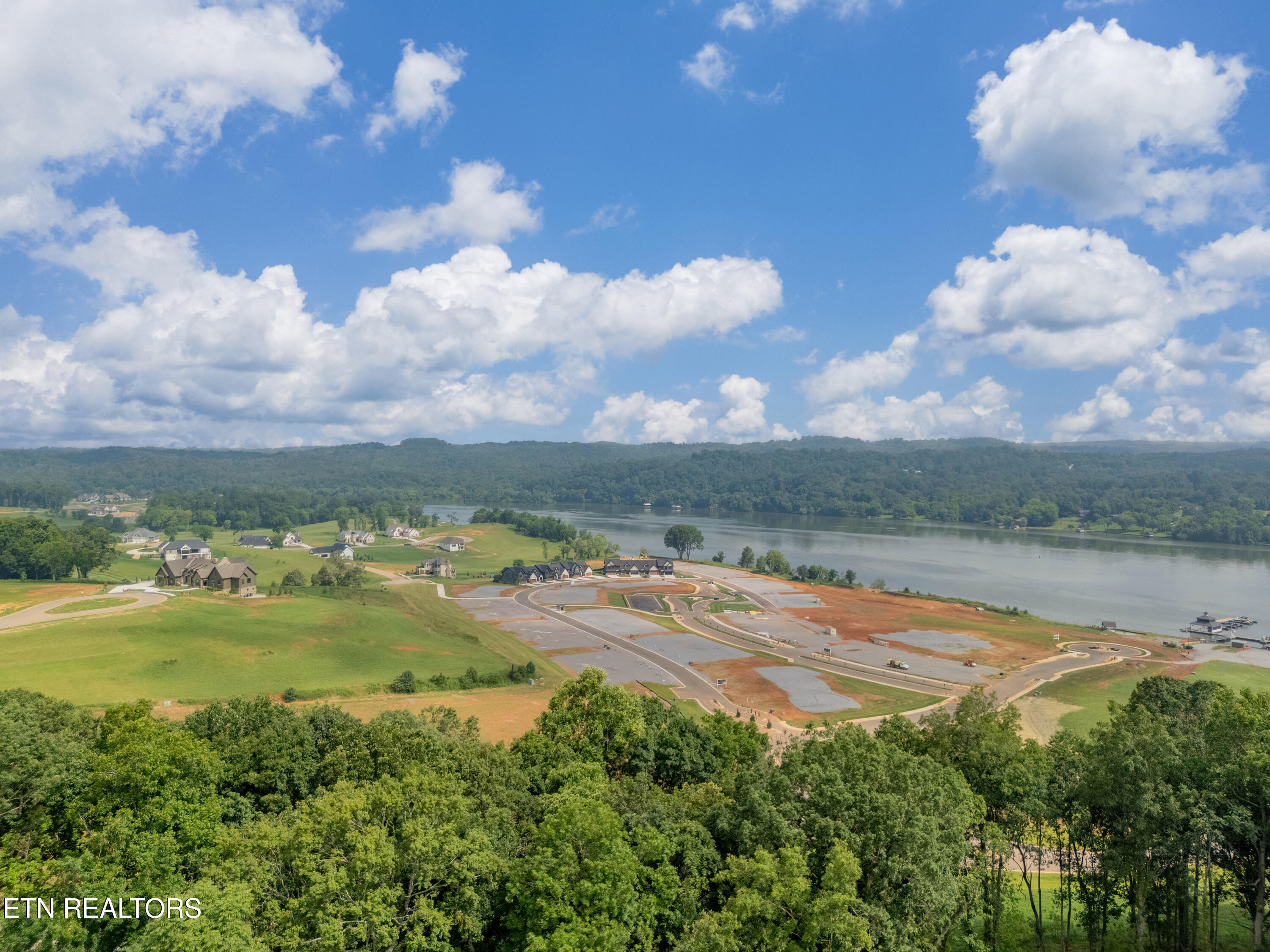 5312 Old Dogwood Trail Loudon TN 37774