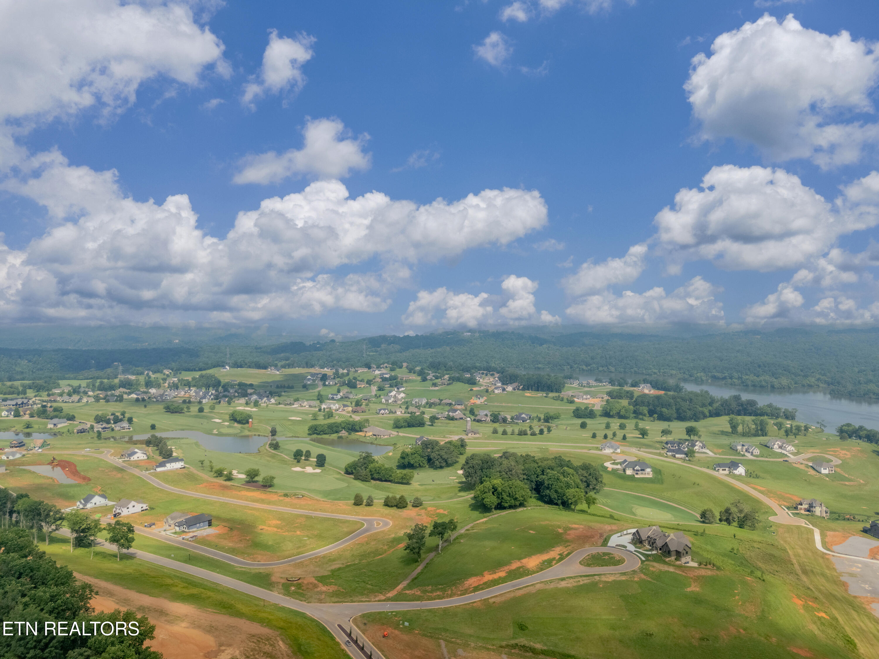 5312 Old Dogwood Trail Loudon TN 37774