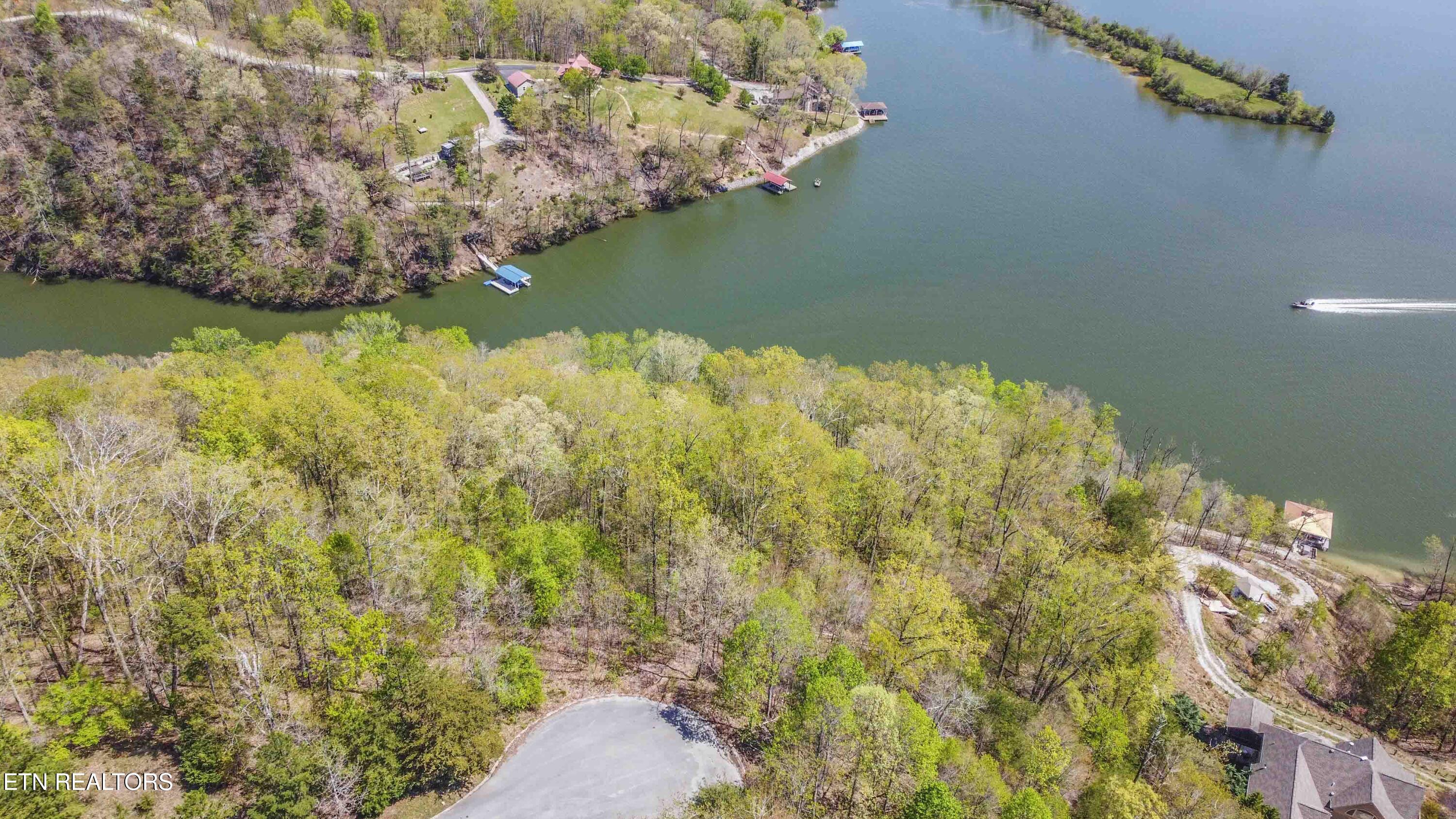 42 Eerie Point Rockwood TN 37854