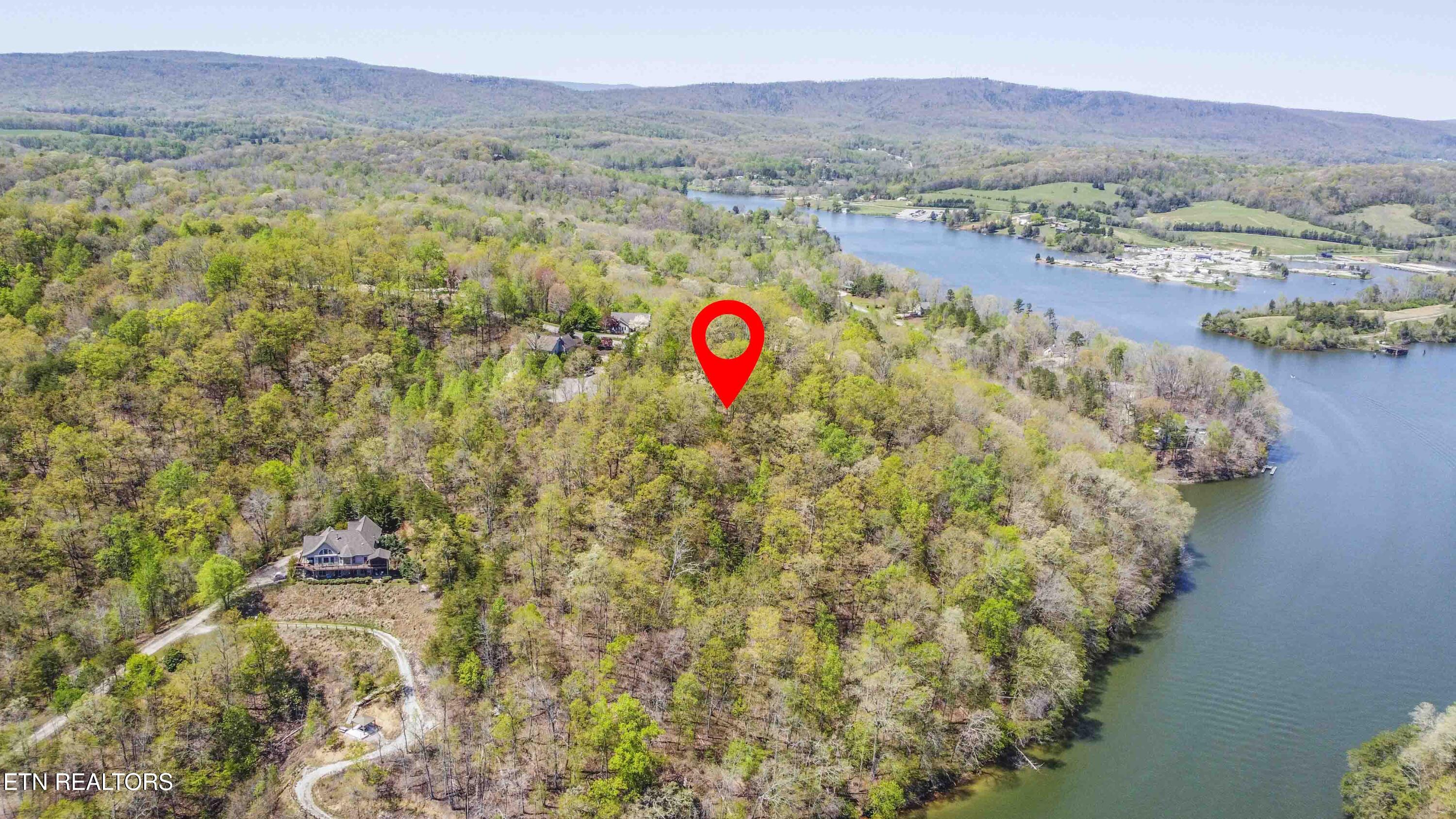 42 Eerie Point Rockwood TN 37854