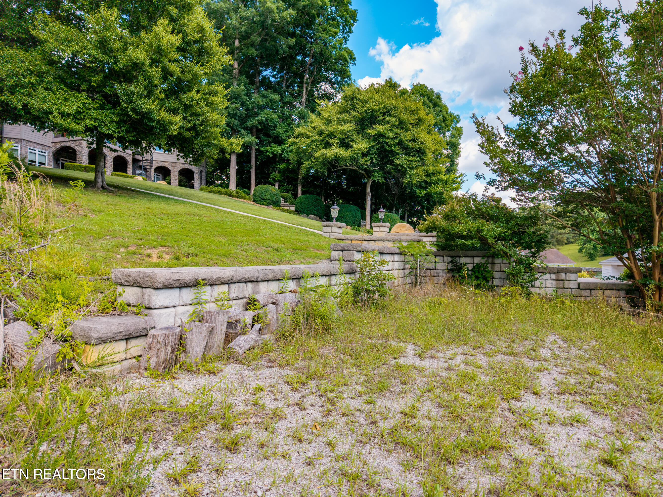 927 Windridge Road Friendsville TN 37737