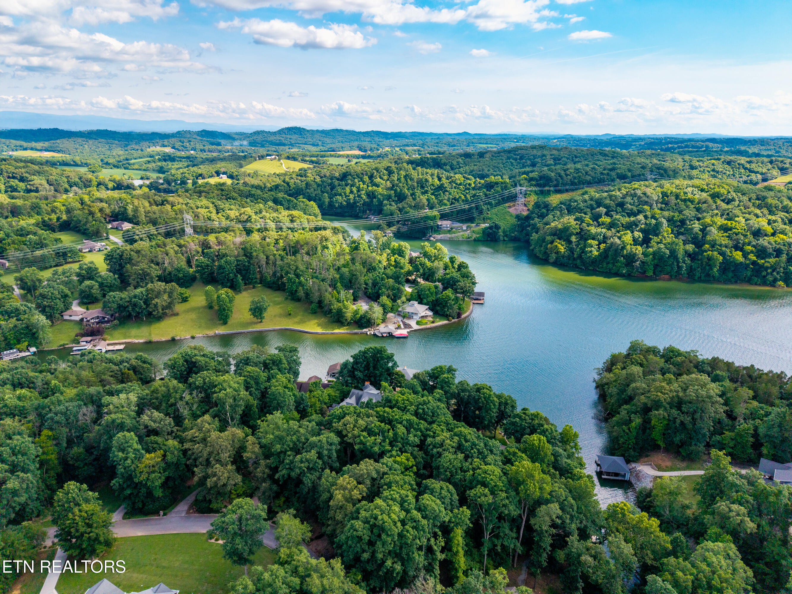 927 Windridge Road Friendsville TN 37737