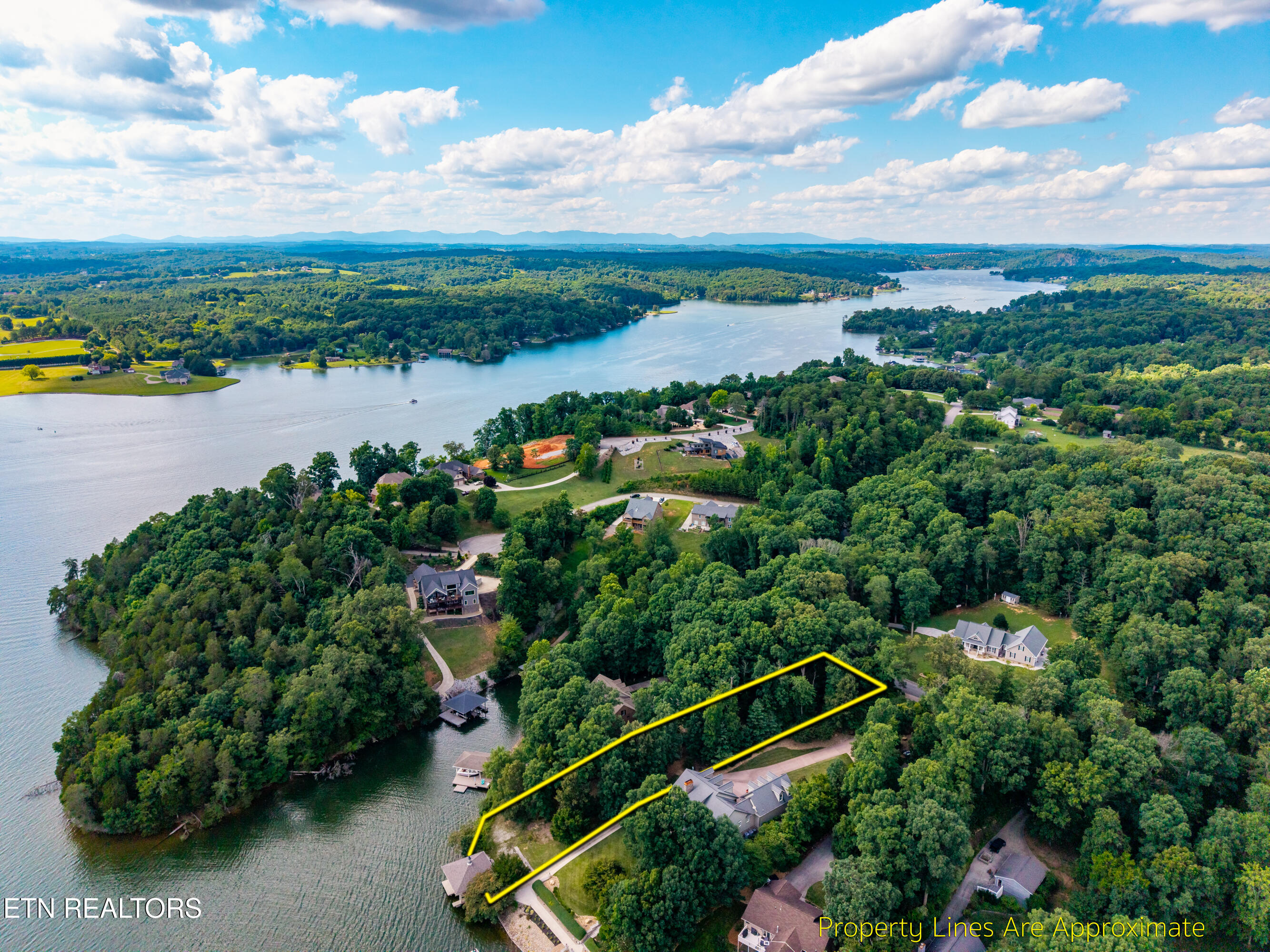 927 Windridge Road Friendsville TN 37737
