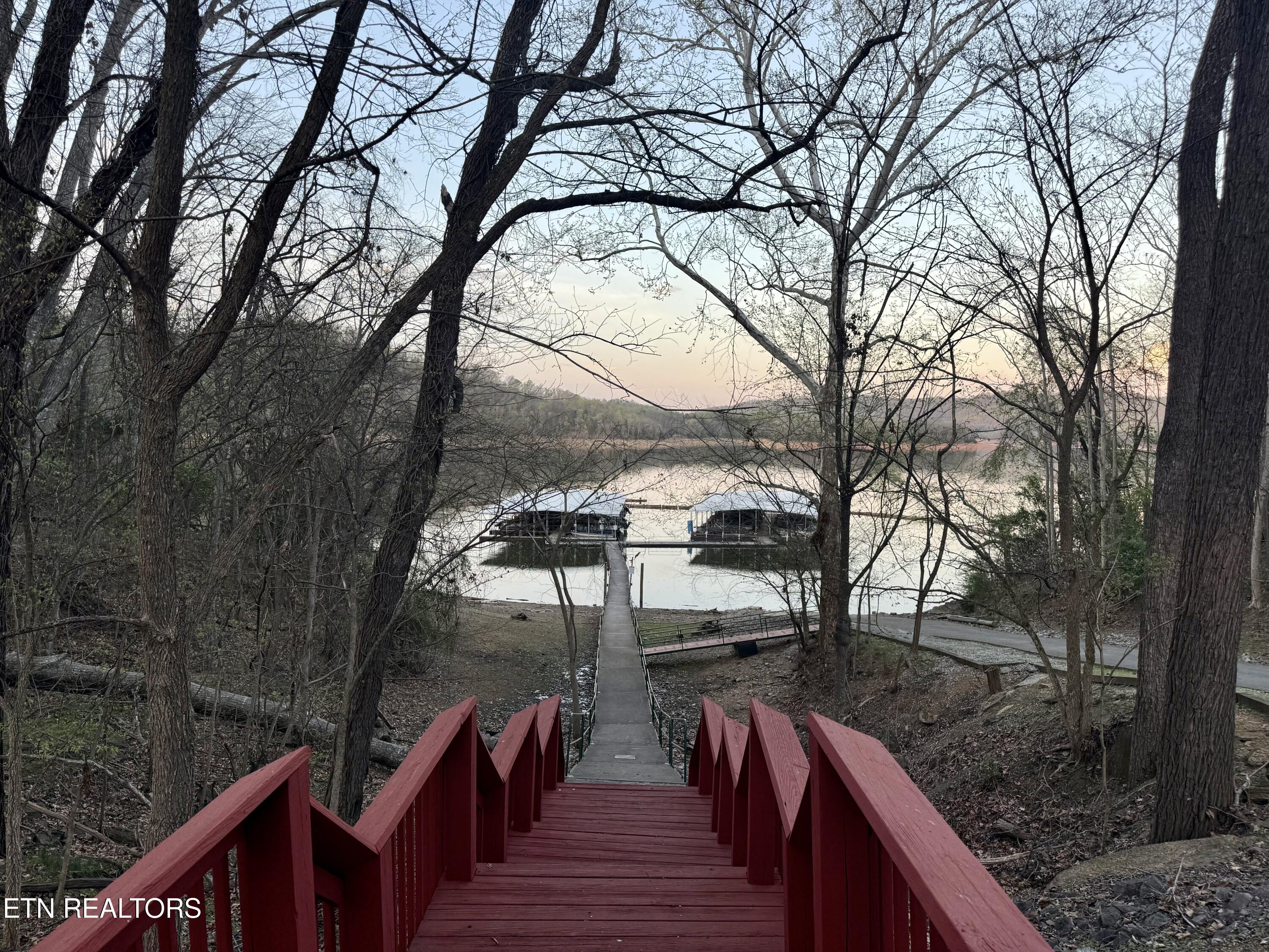 2109 Kahiti Court Mooresburg TN 37811