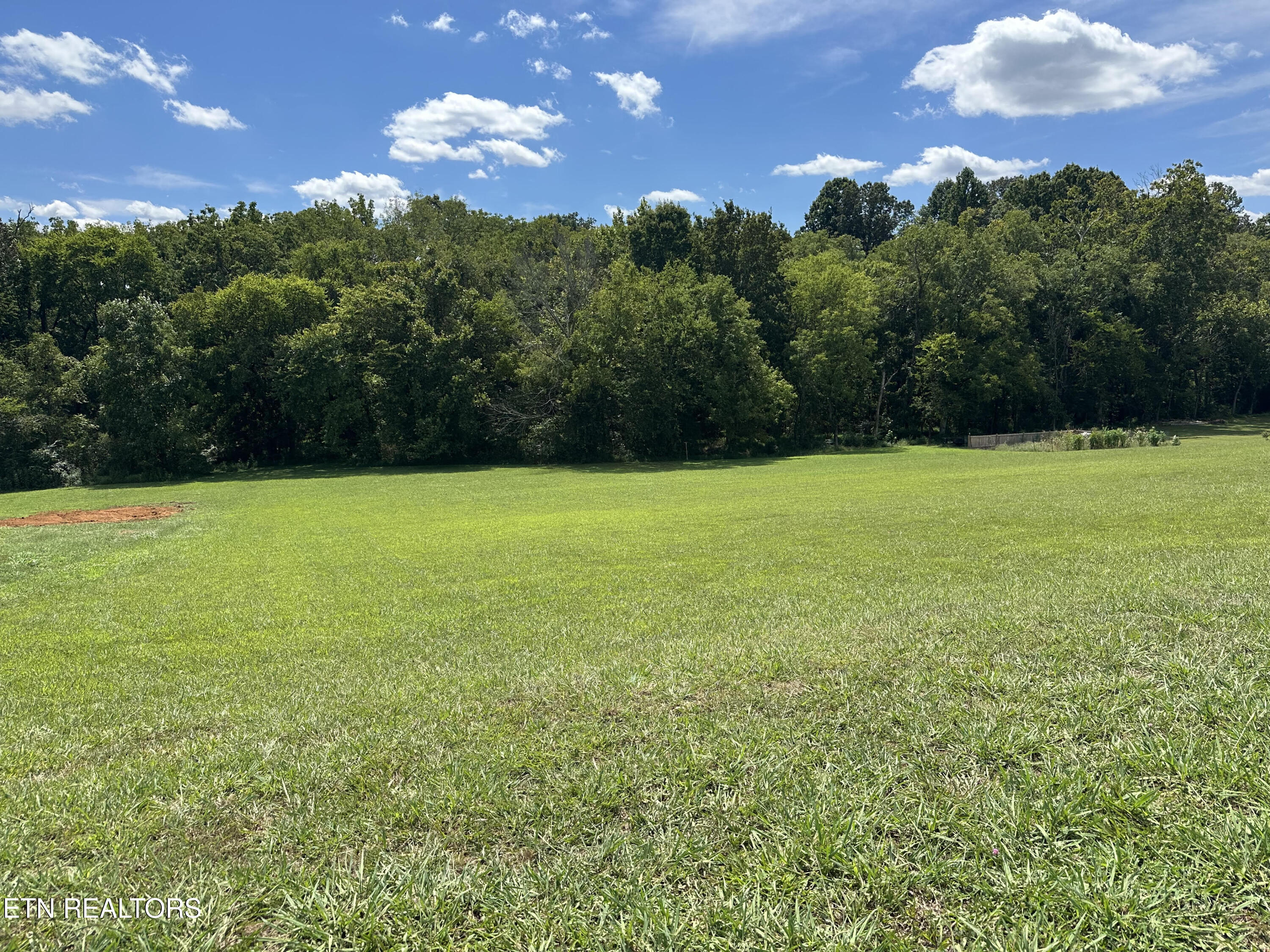 614 Winding Creek Way Walland TN 37886