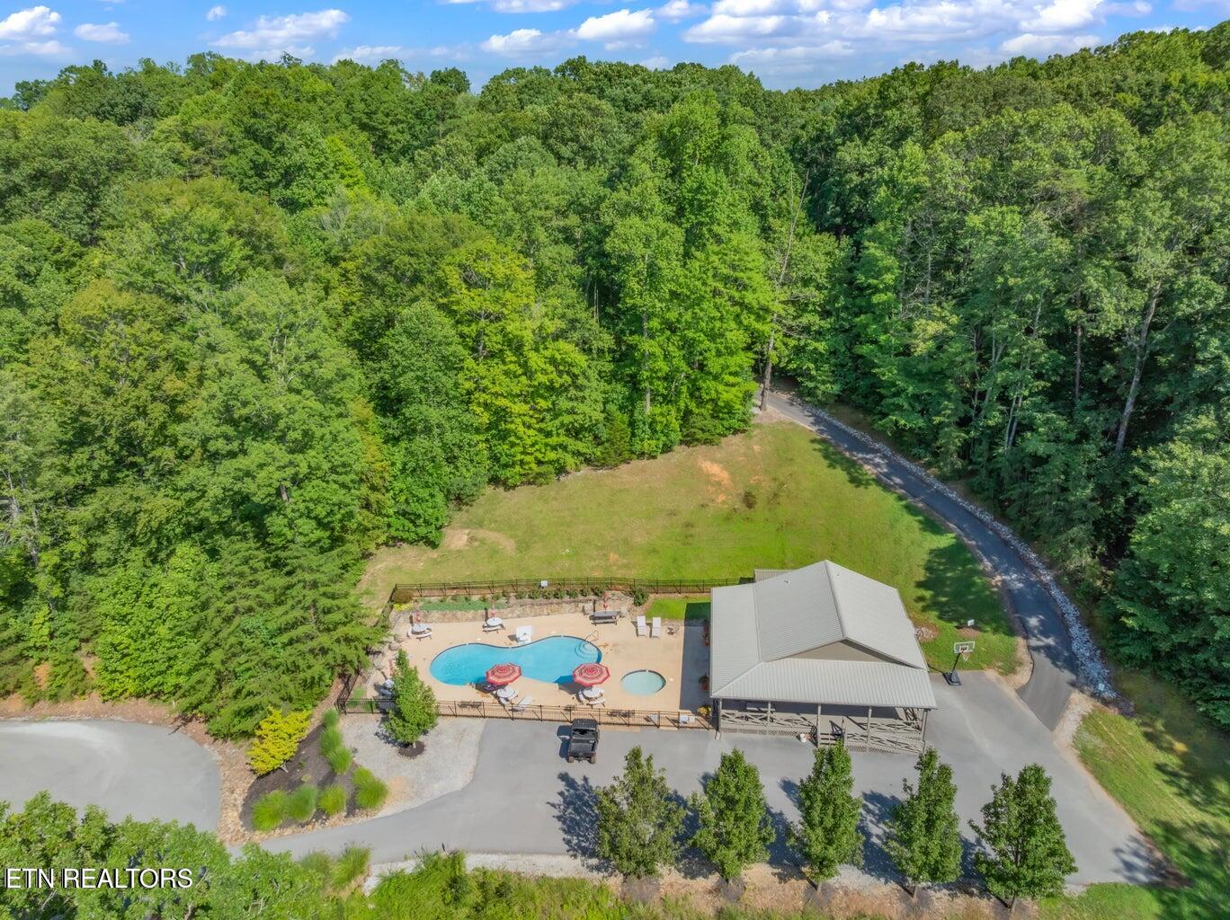 00 Shanghai Landing Lane Lafollette TN 37766