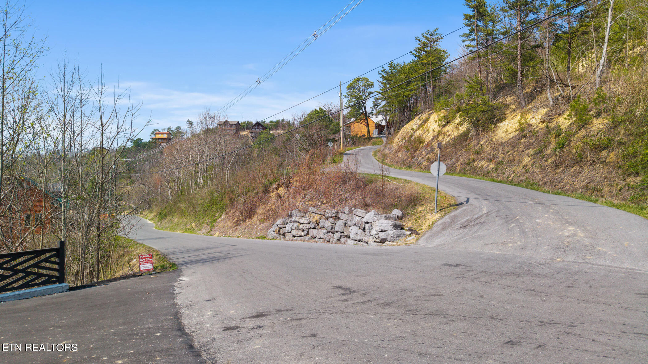 1923 Walker Trail Sevierville TN 37876