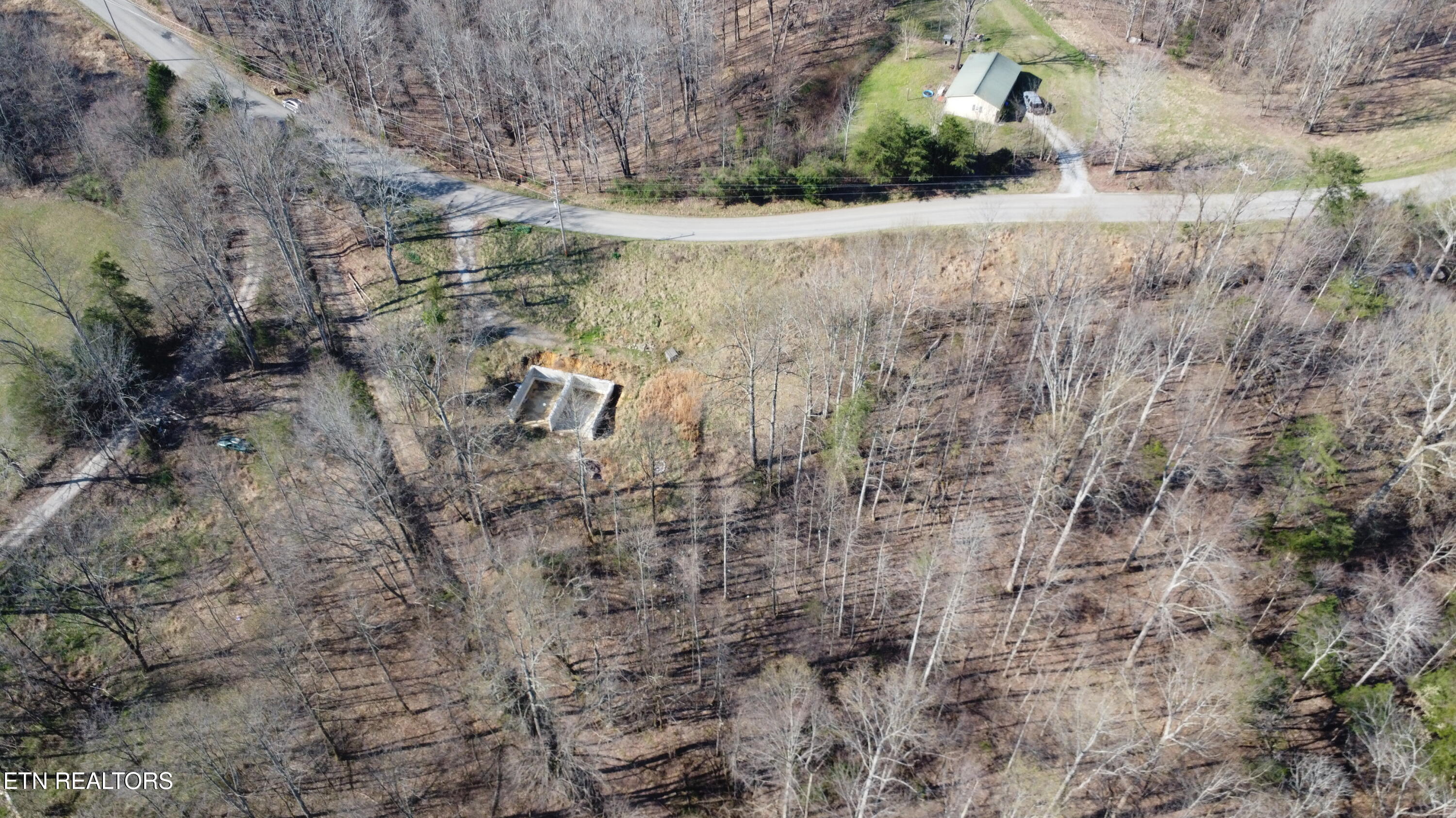 174 Turkeytown Road Hilham TN 38568