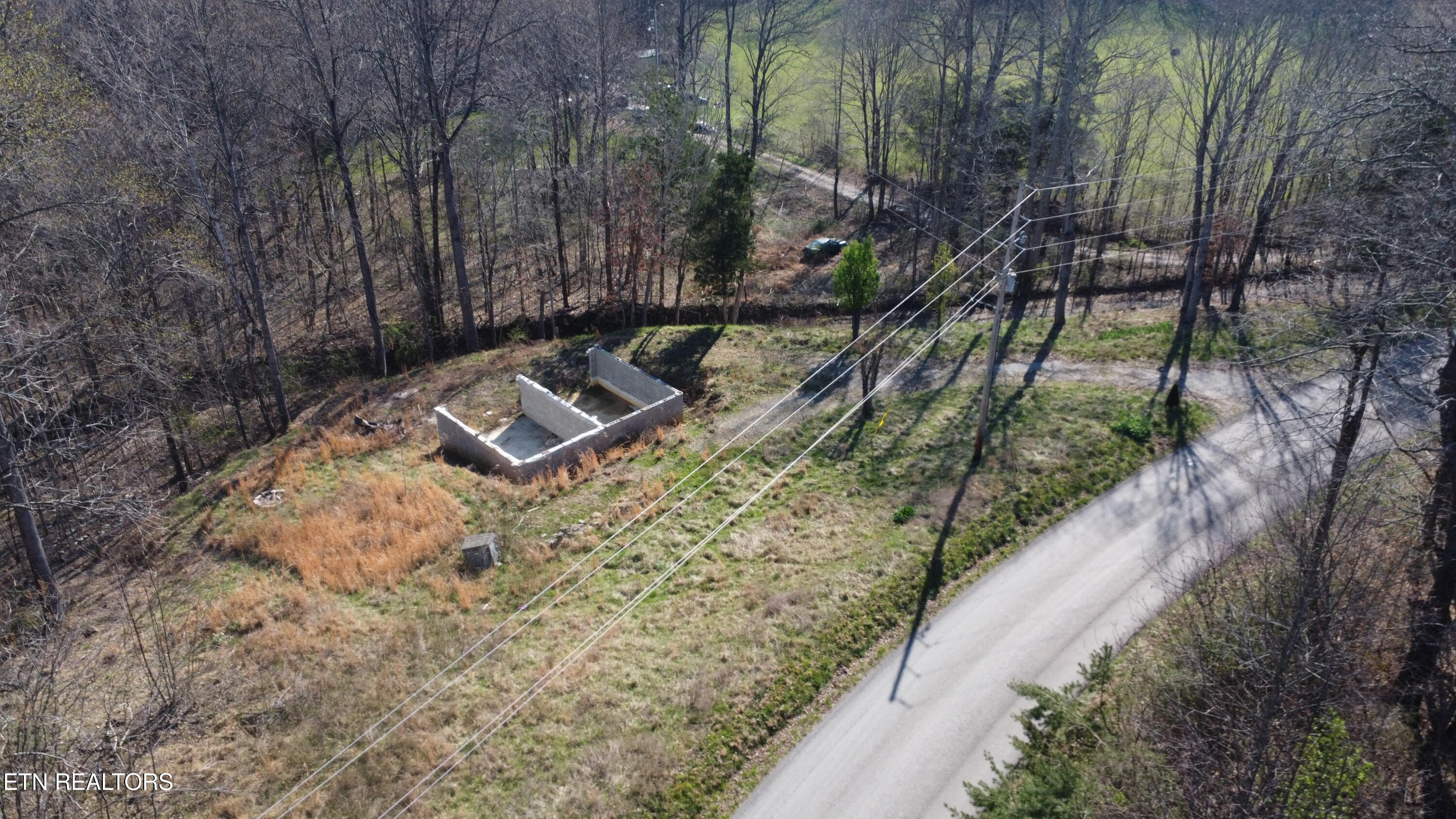 174 Turkeytown Road Hilham TN 38568