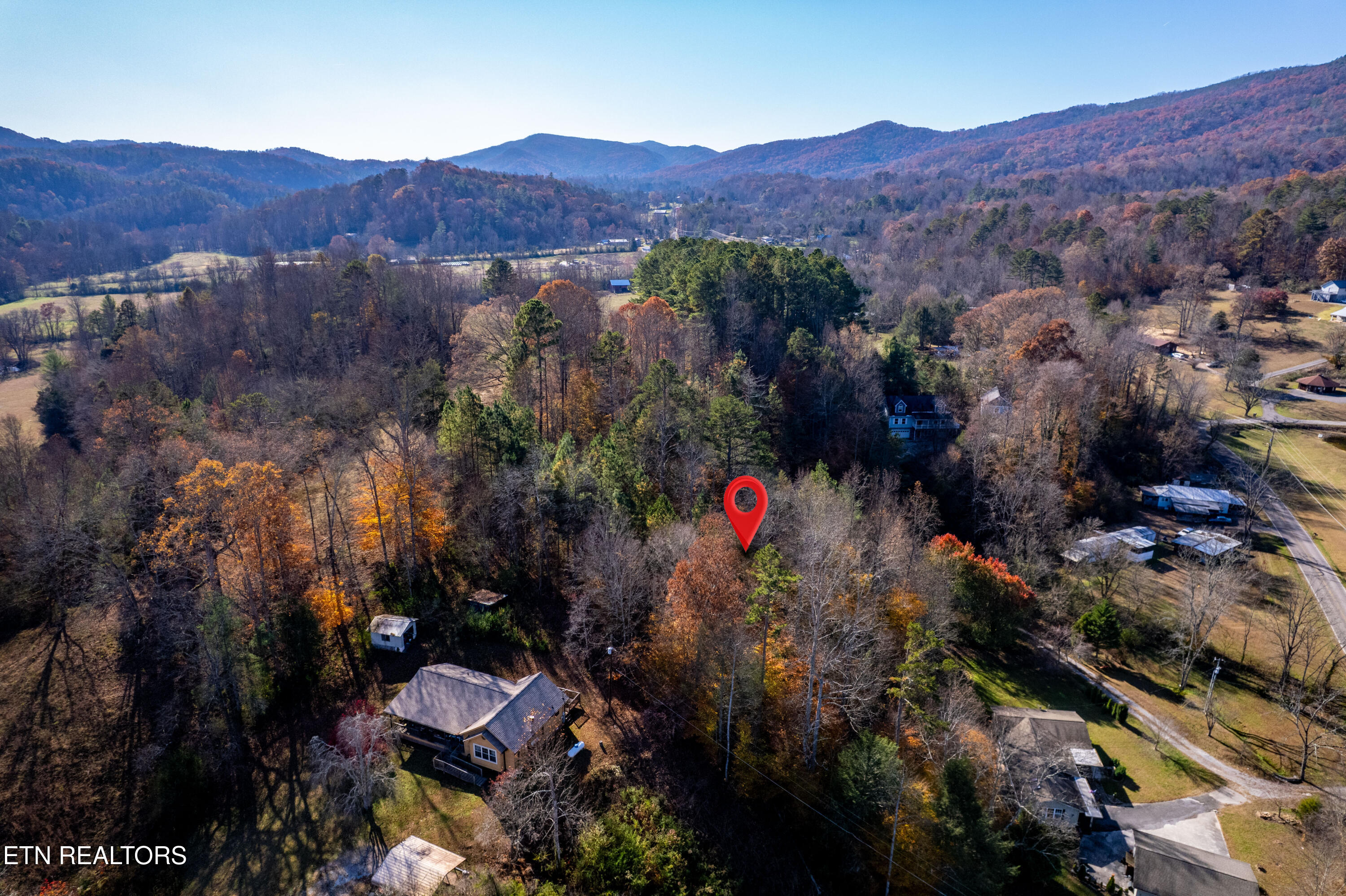 W Millers Cove Road Walland TN 37886