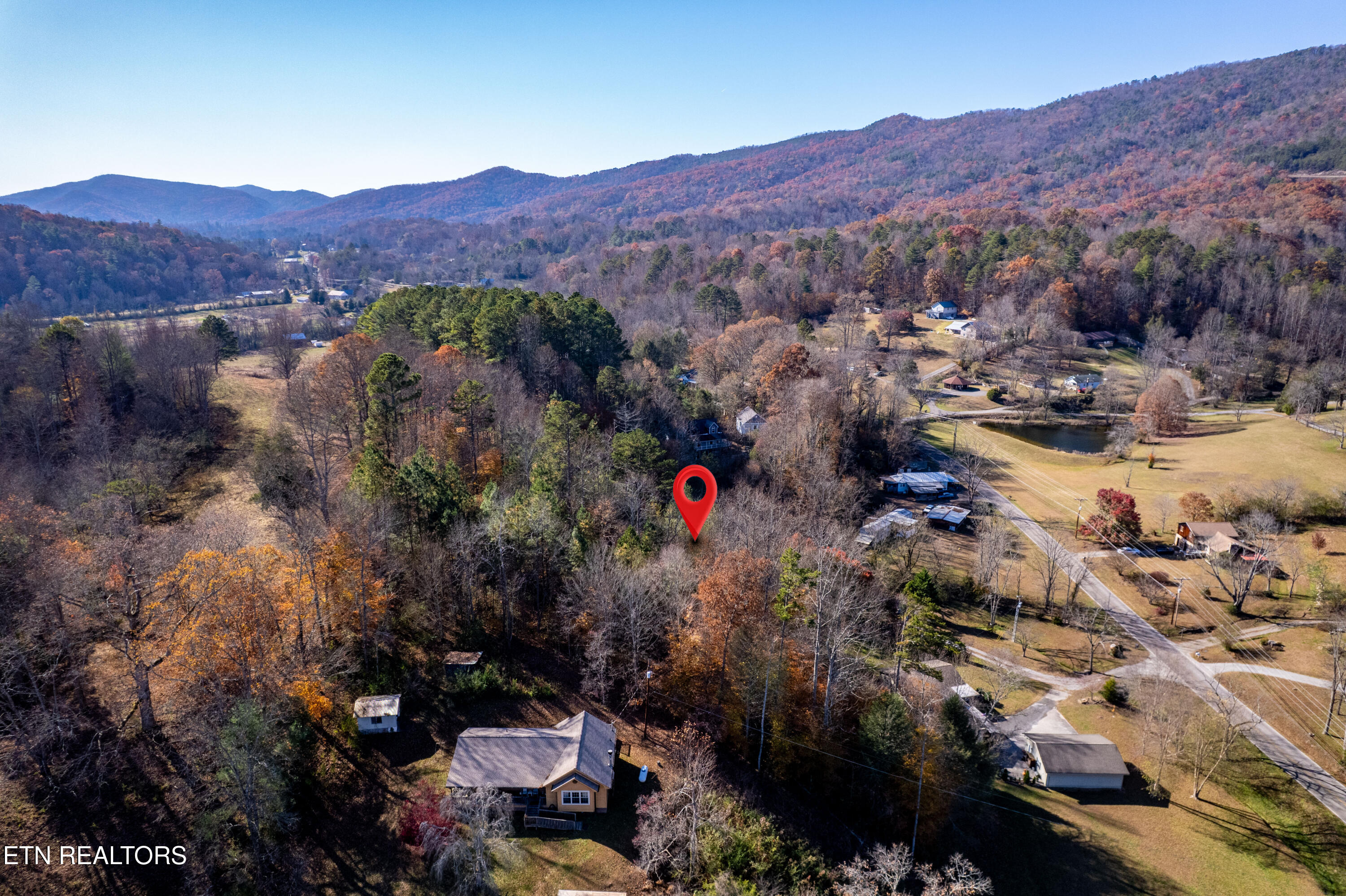 W Millers Cove Road Walland TN 37886