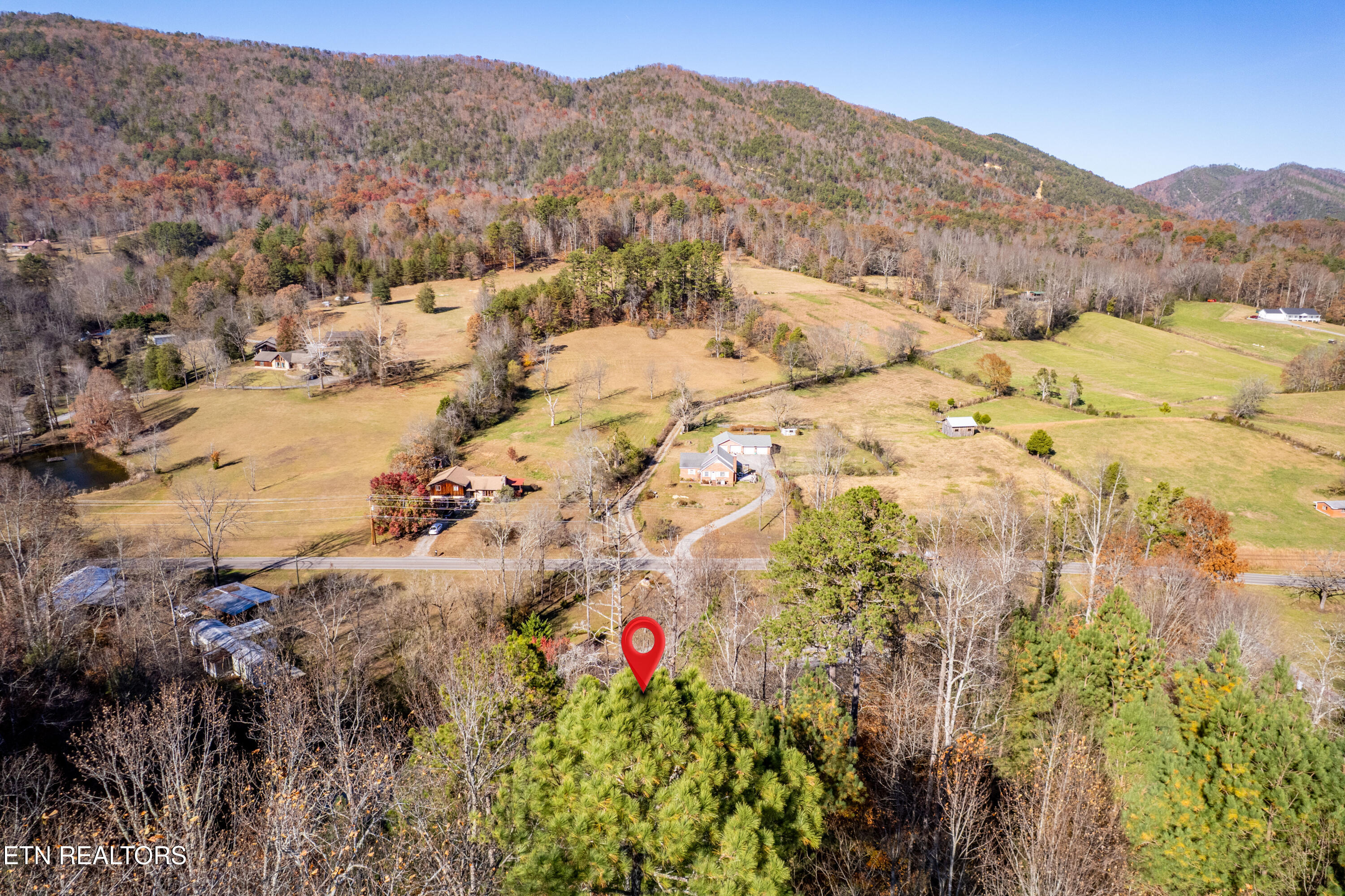 W Millers Cove Road Walland TN 37886