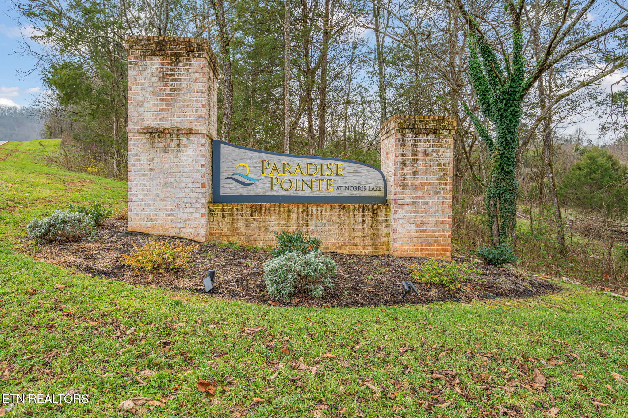 Waterfront Knoll Sharps Chapel TN 37866