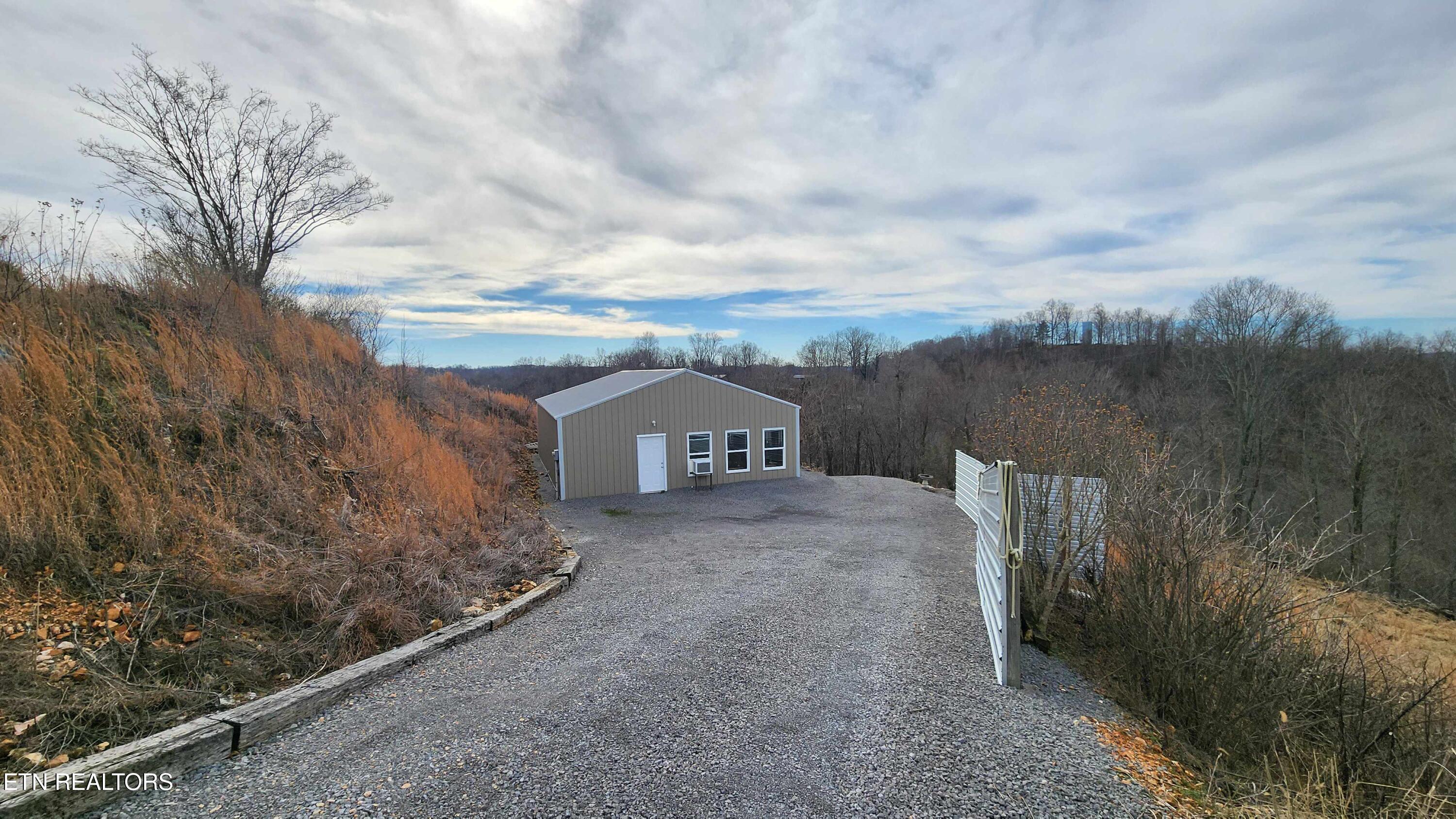 276 Schelley Road Gainesboro TN 38562