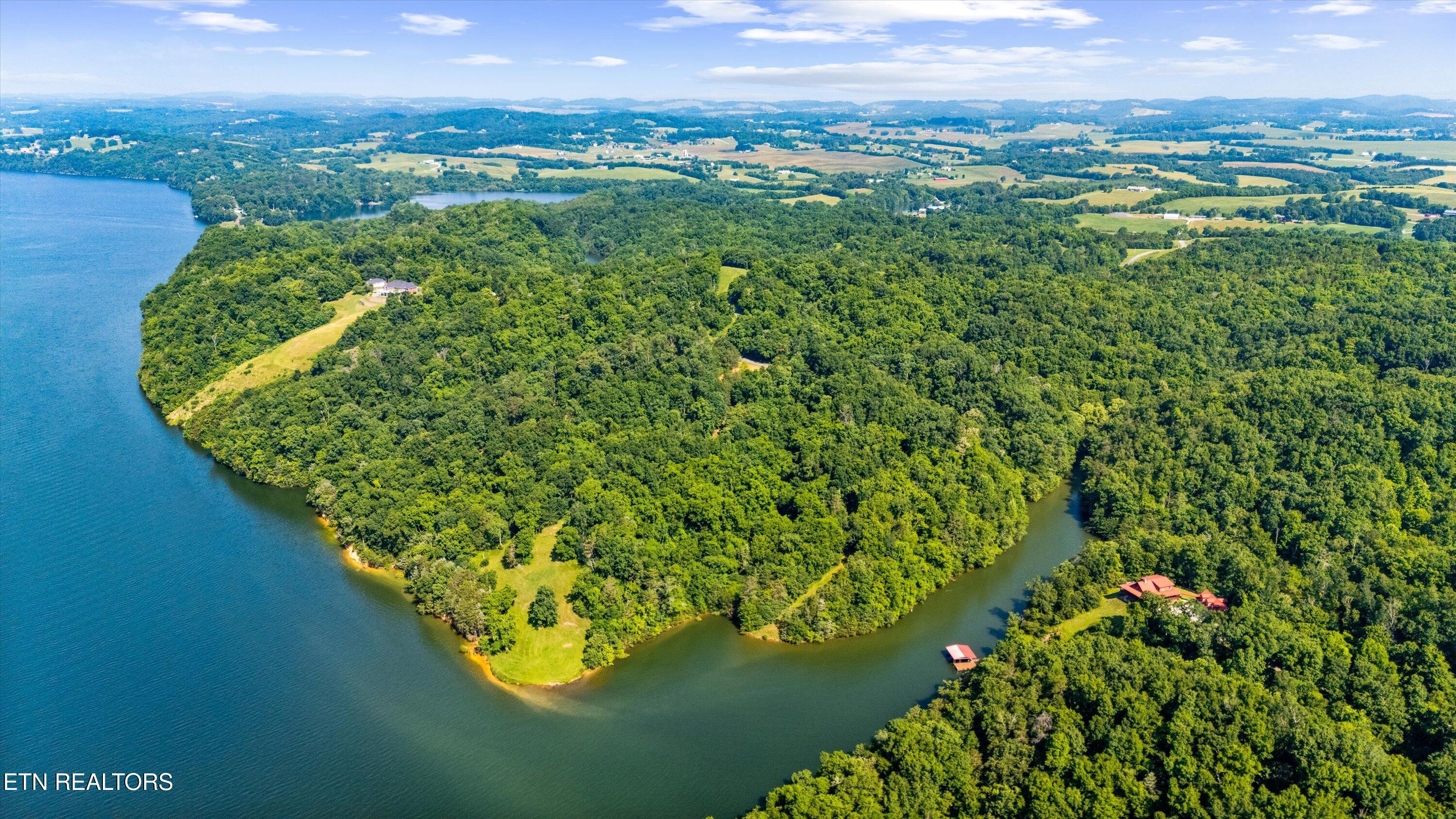 Fortunato Drive Baneberry TN 37890