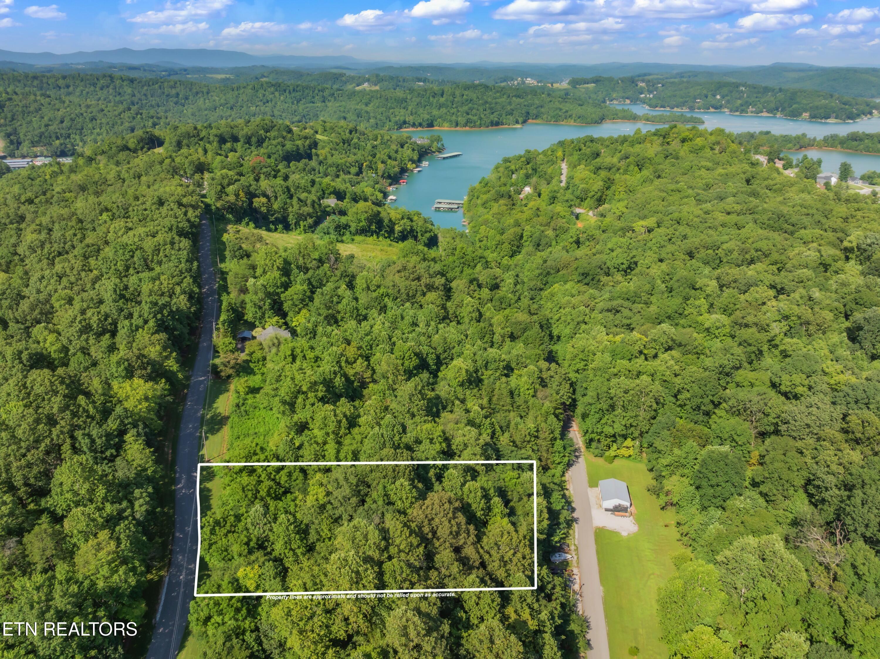 Shanghai Landing Lane Lafollette TN 37766