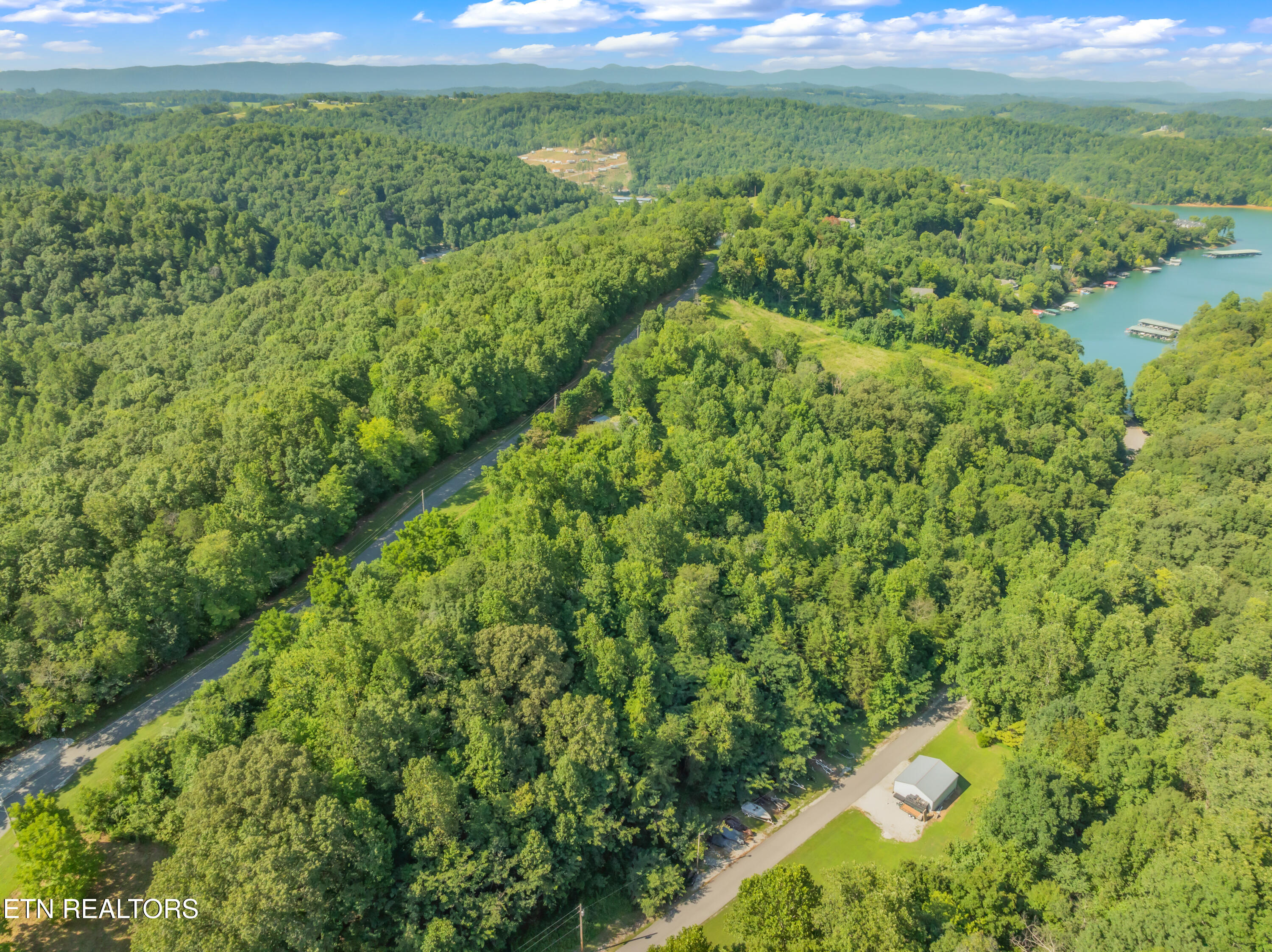 Shanghai Landing Lane Lafollette TN 37766