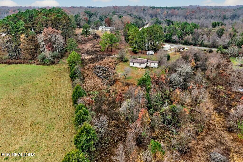 265 N Center Point Acres Walling TN 38587