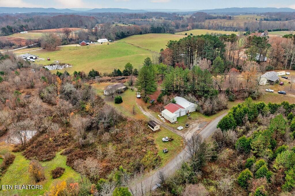 265 N Center Point Acres Walling TN 38587
