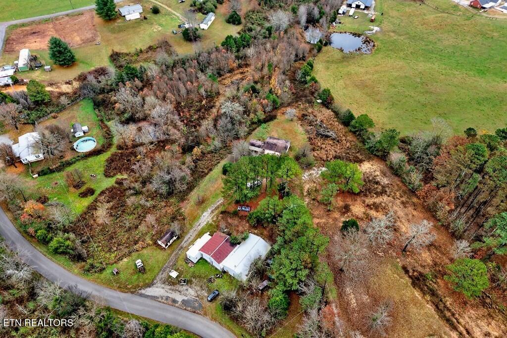 265 N Center Point Acres Walling TN 38587