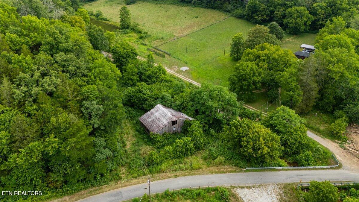 Knob Creek Road Celina TN 38551