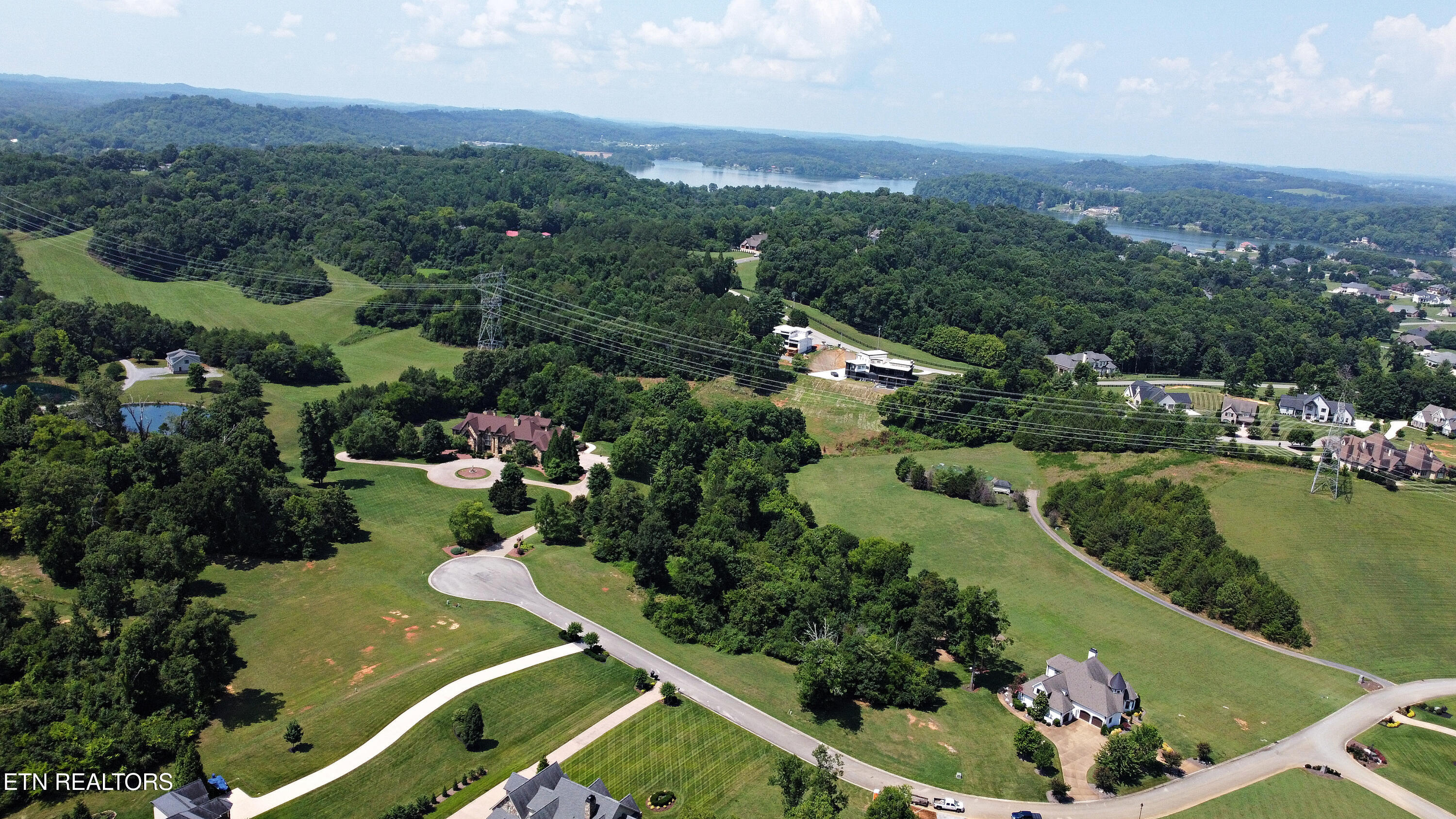 3630 Lashbrooke Way Louisville TN 37777
