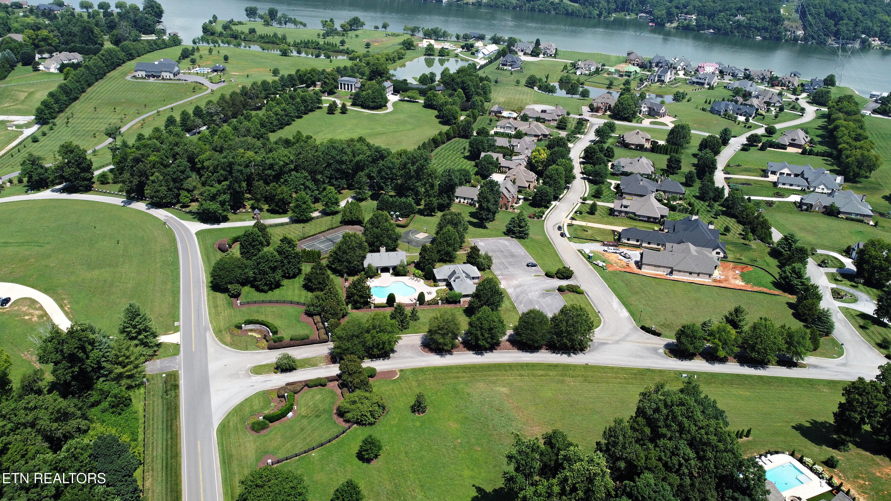3630 Lashbrooke Way Louisville TN 37777