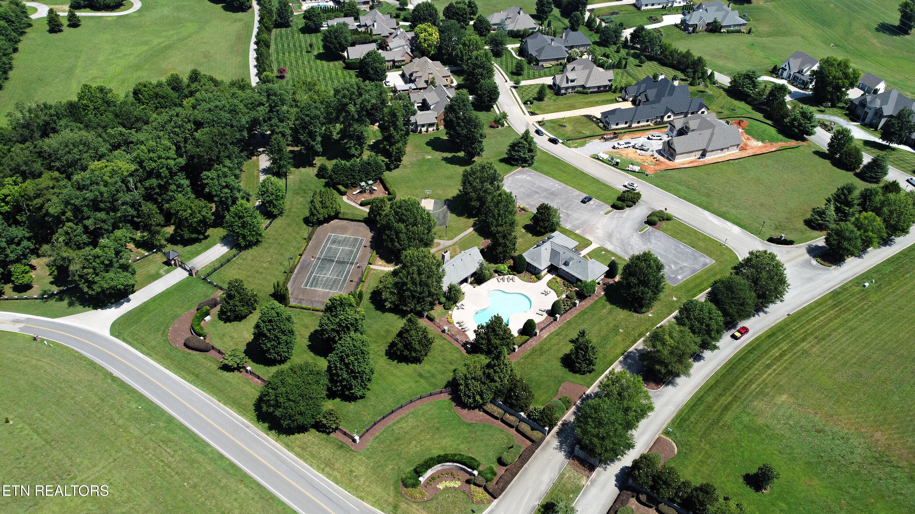 3630 Lashbrooke Way Louisville TN 37777