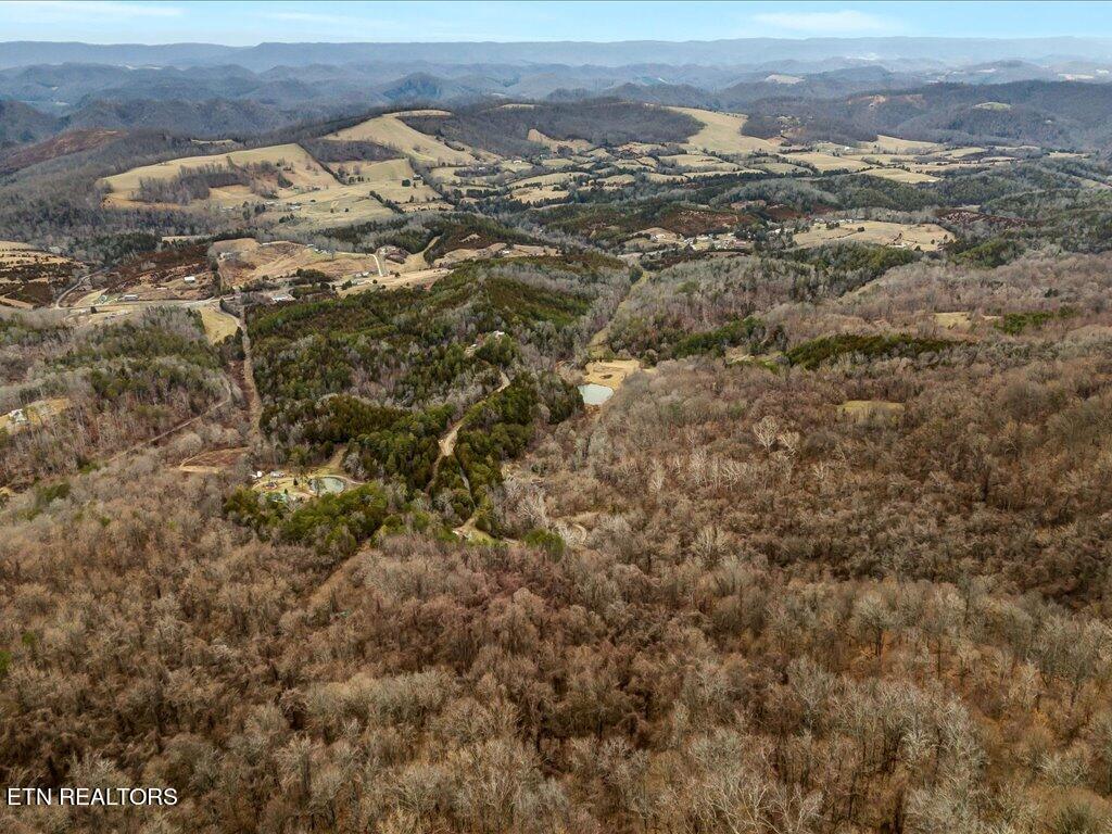 902 Charlie Dalton Lane Thorn Hill TN 37881
