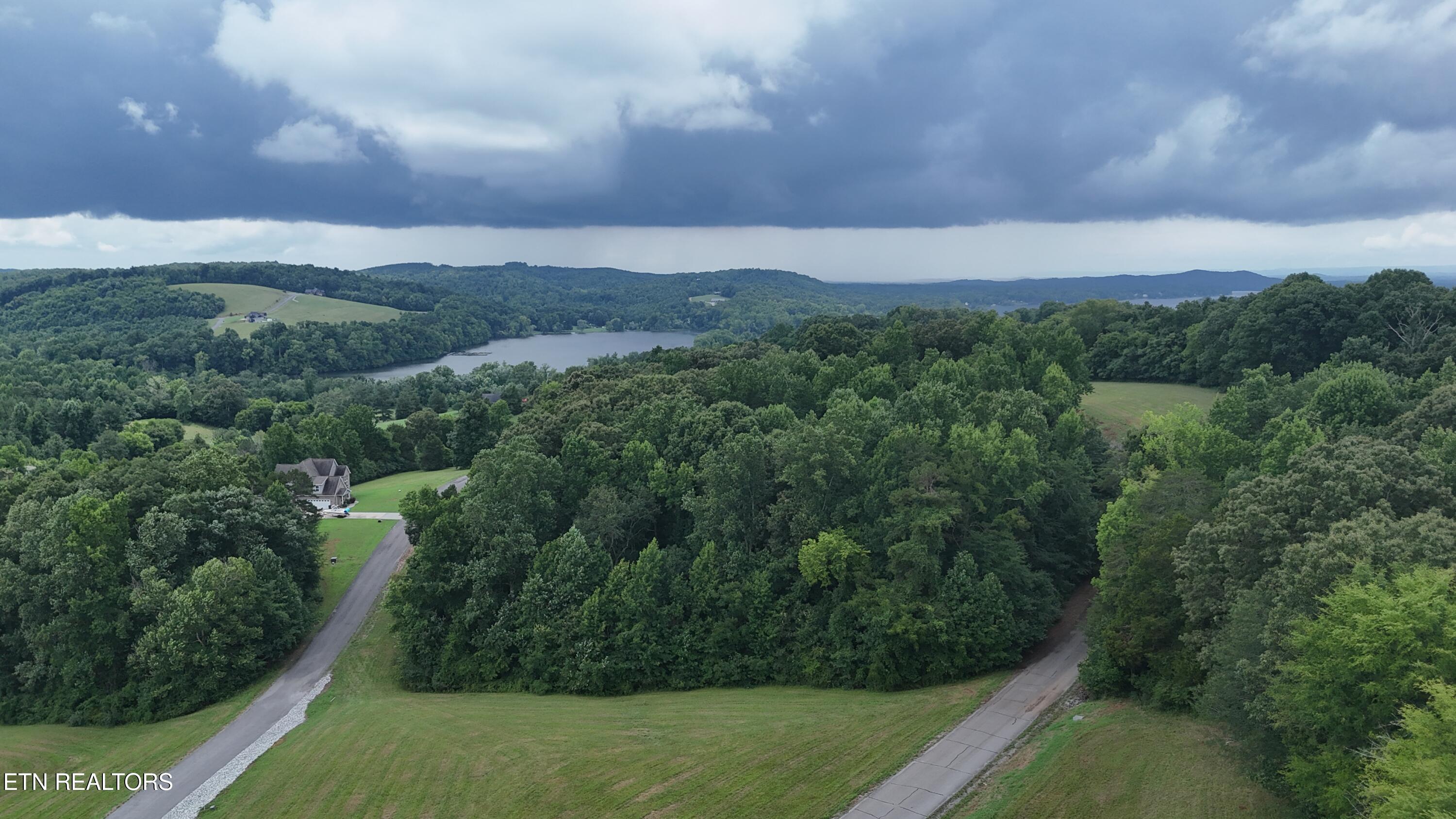 The Gates Drive Decatur TN 37322