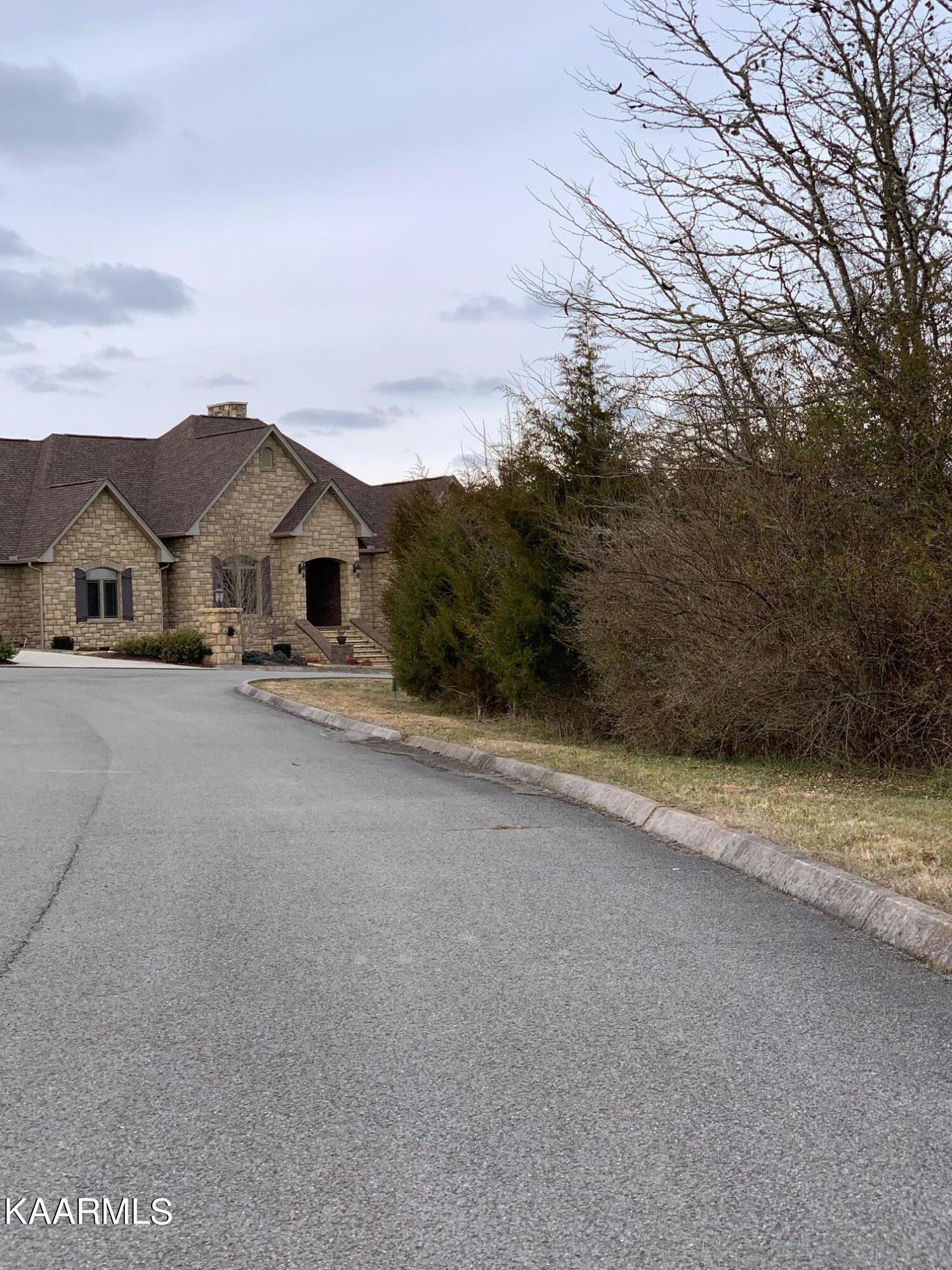 121 Links Court Tazewell TN 37879